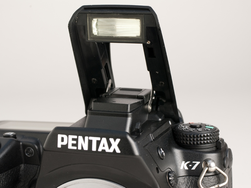 <b>内蔵ストロボ</b>