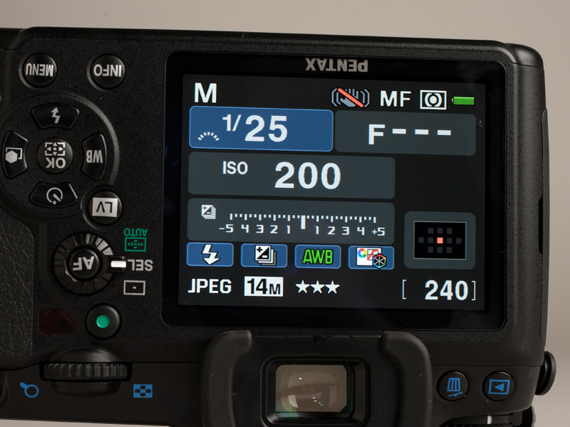 <b>カメラを逆さにしても回転して追従する</b>