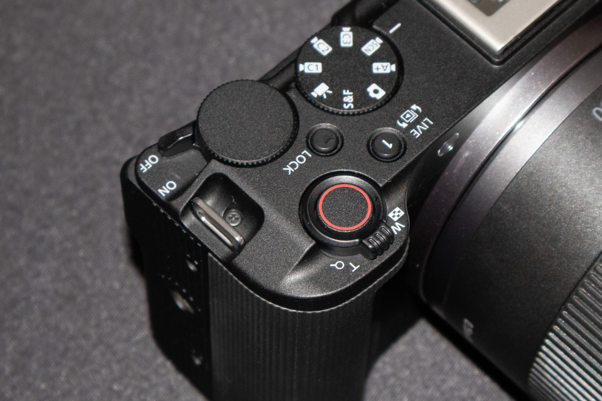 ズームレバーもある