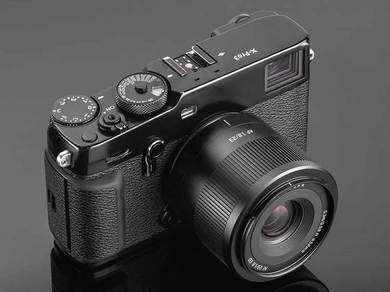 TTArtisan、“23mm F1.8”のXマウント用AF単焦点レンズ - デジカメ