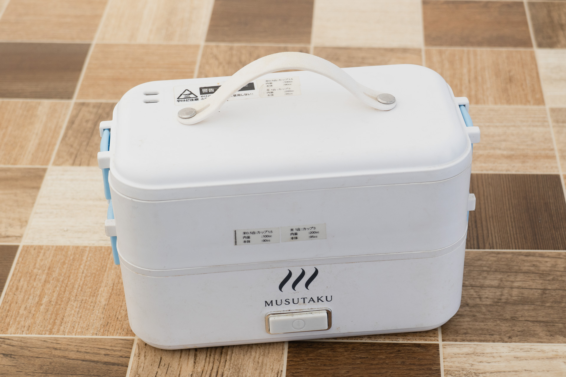 AC電源が使えれば車内でお米が炊けます