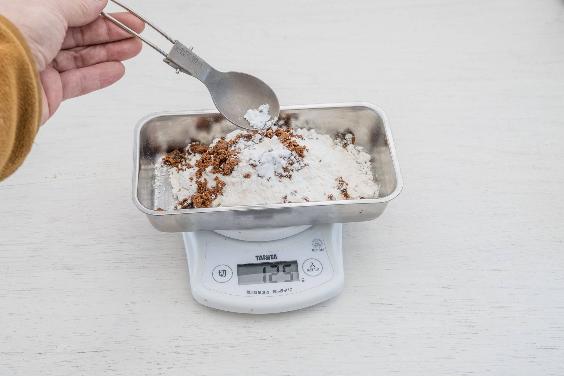 重曹2〜3g。いれすぎると苦くなるので注意