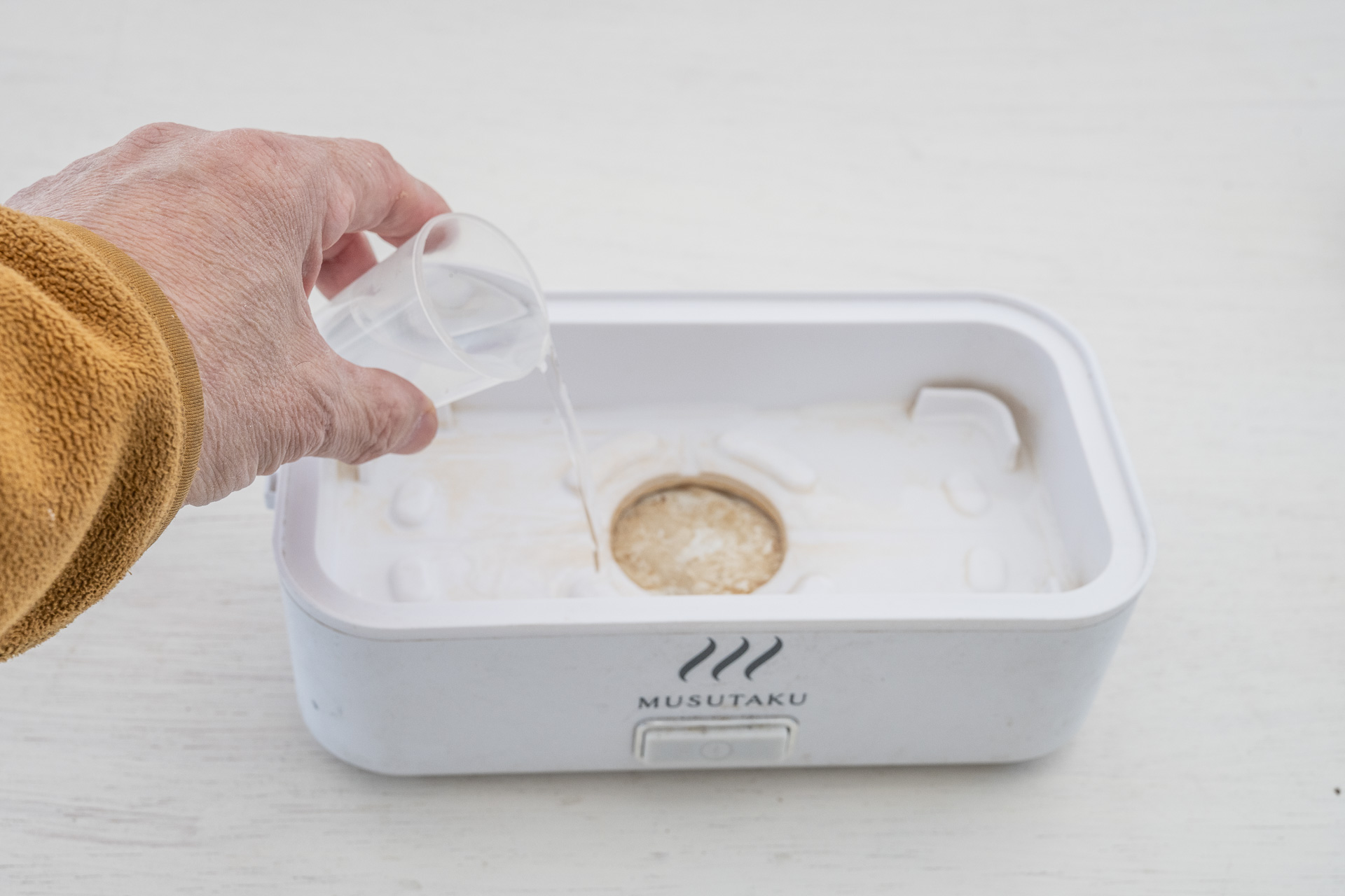 本体に水を100cc。あとは電源オン