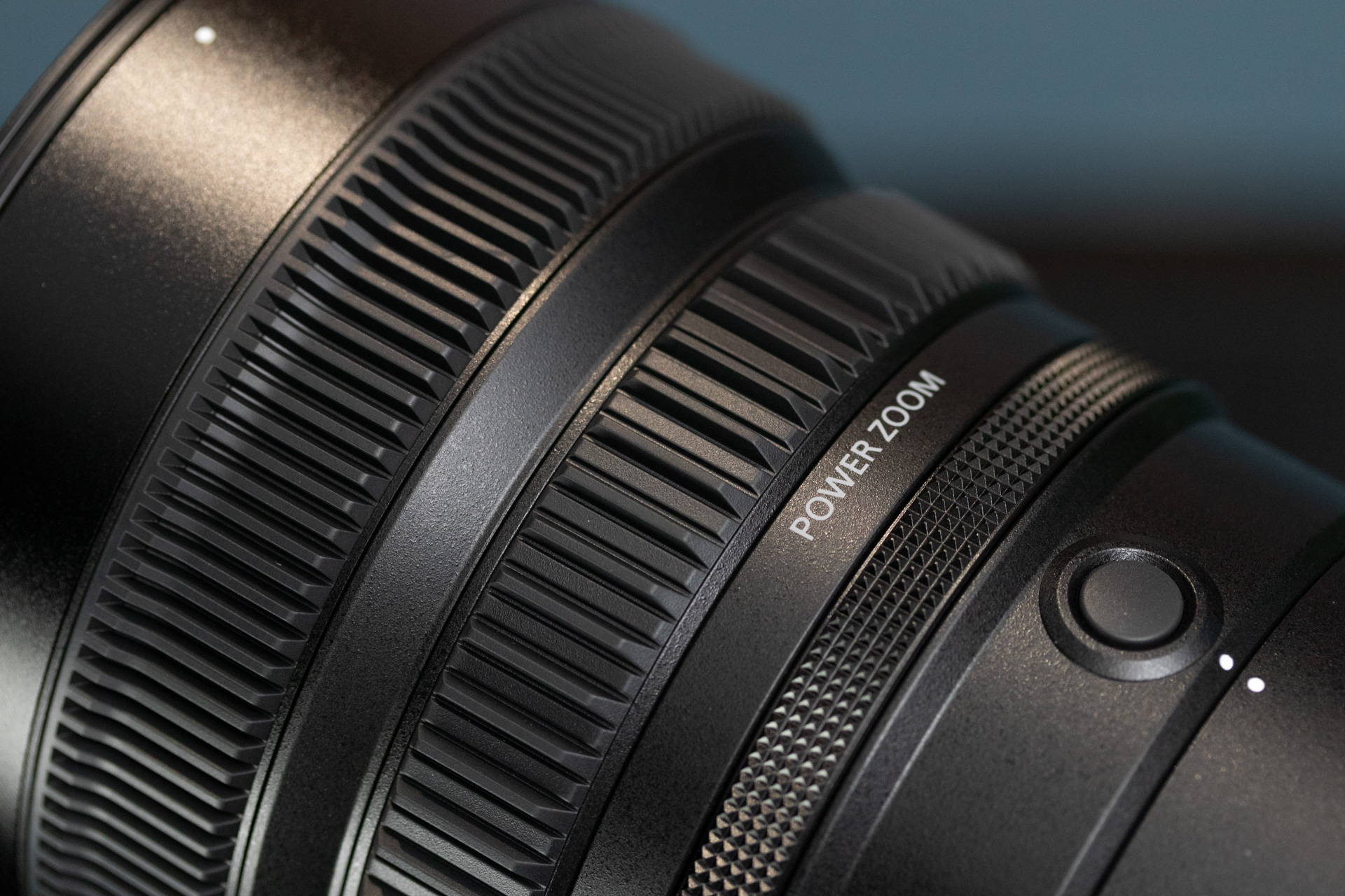 先端からフォーカスリング、ズームリング、コントロールリング