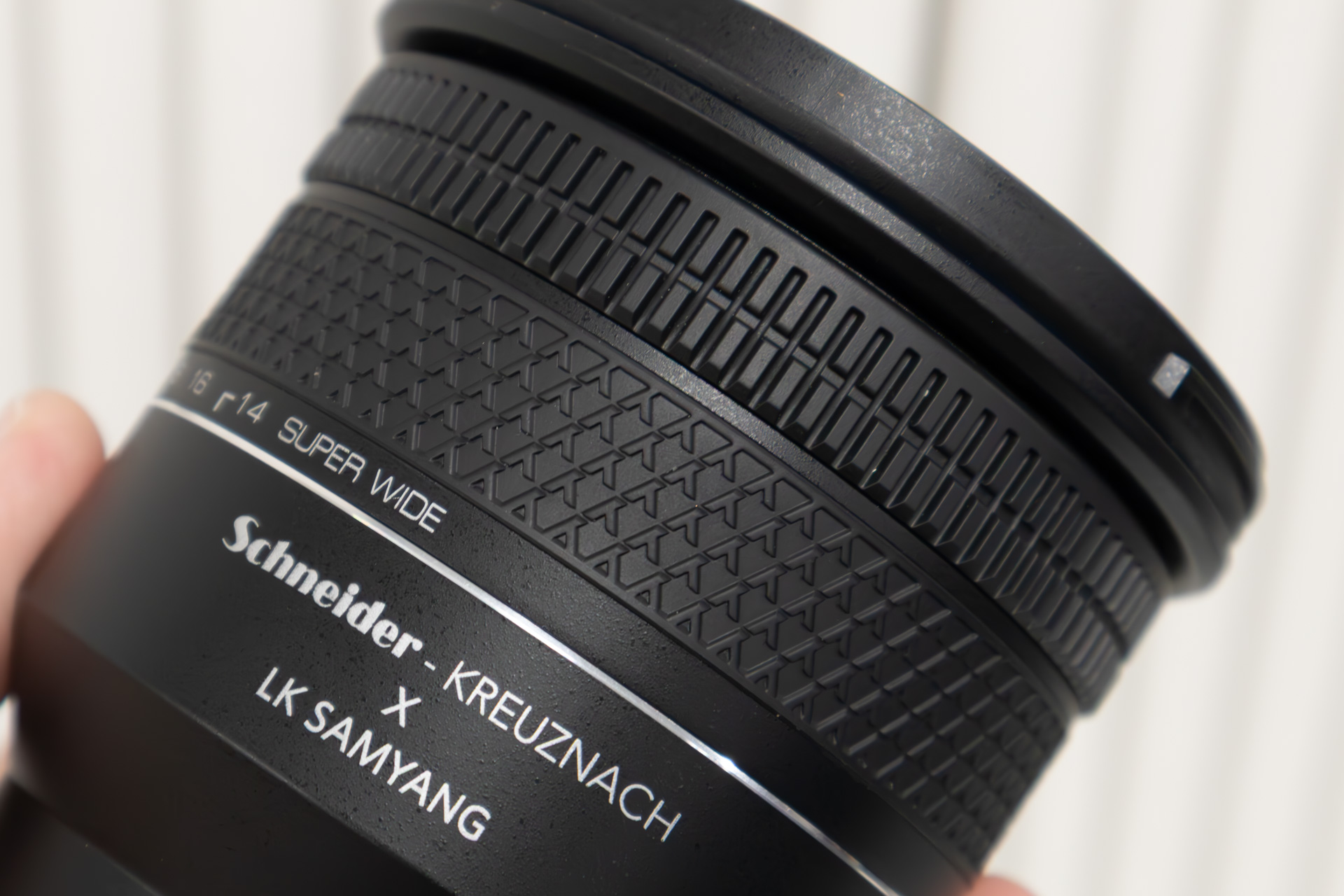 シュナイダー・クロイツナッハのロゴも入っている