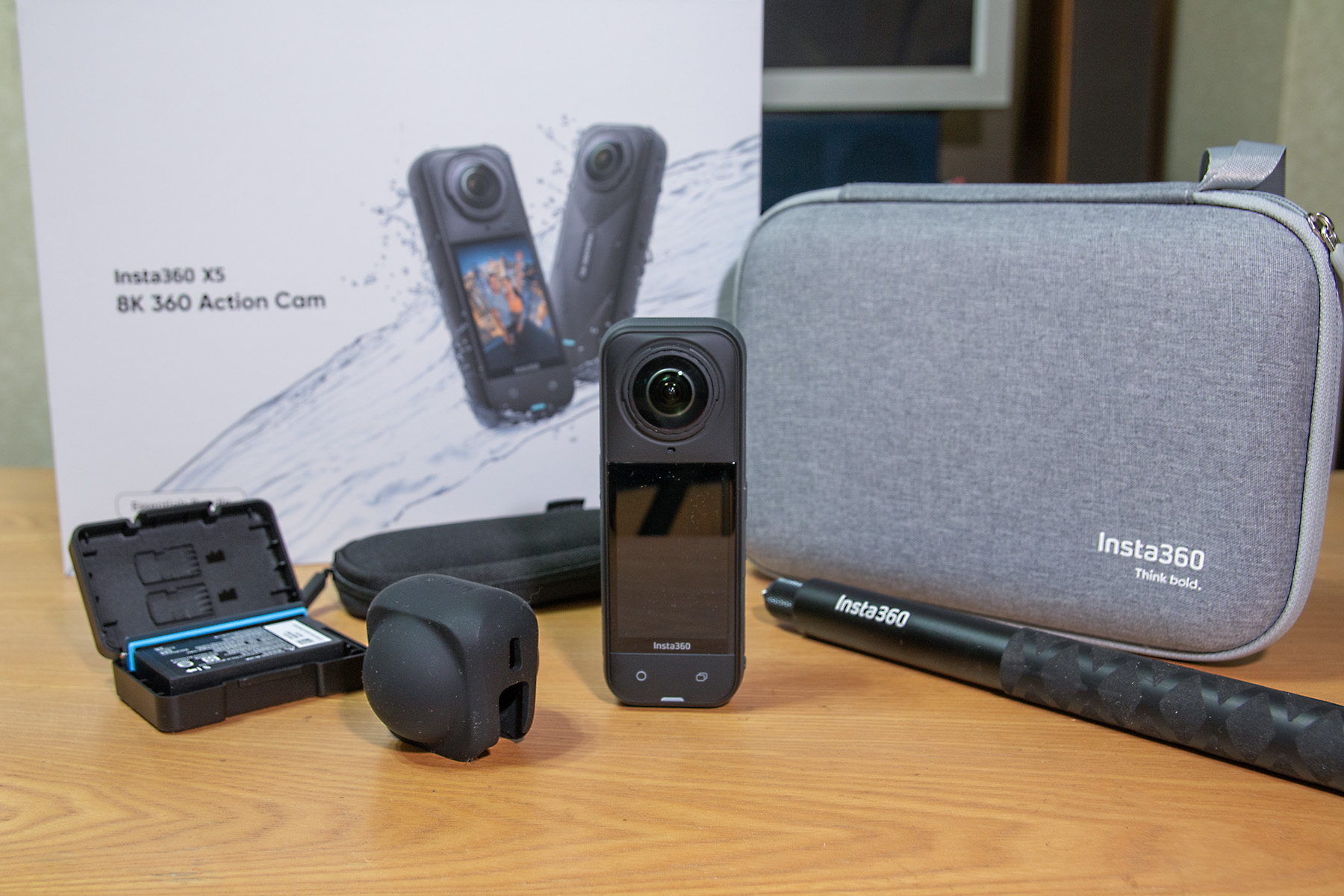 「Insta360 X5」 エッセンシャルキット