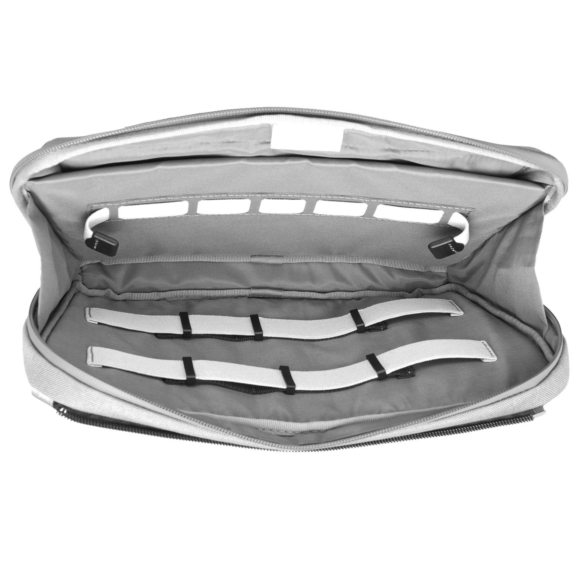 着脱可能なアクセサリーポーチ