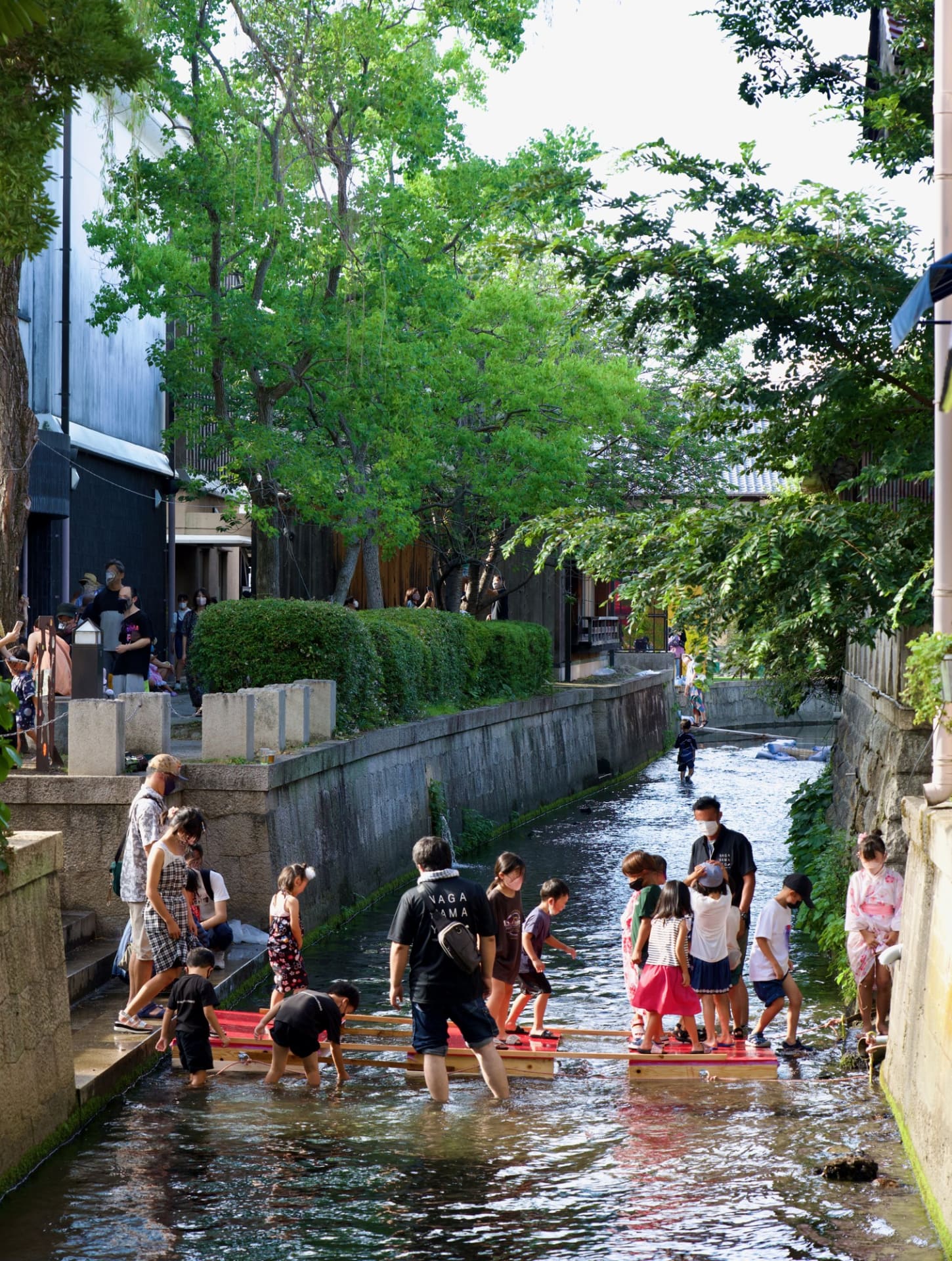 長浜市、旧市街地を流れる米川