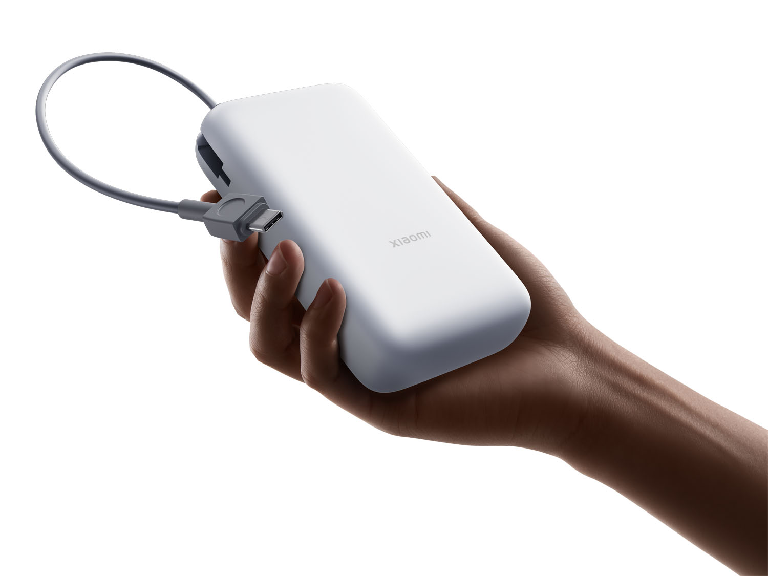 手に持ったところ（22.5W Power Bank 20000mAh）