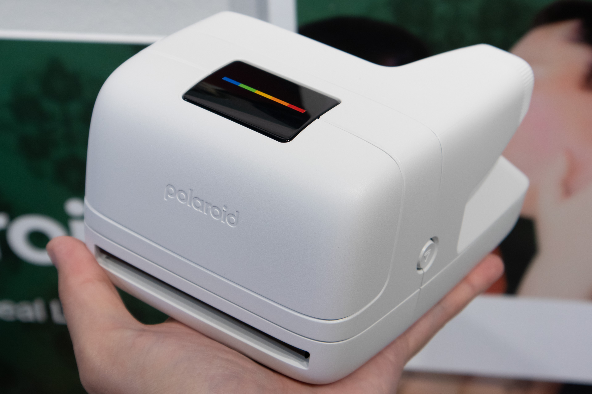 収納状態（ホワイト、以下同）