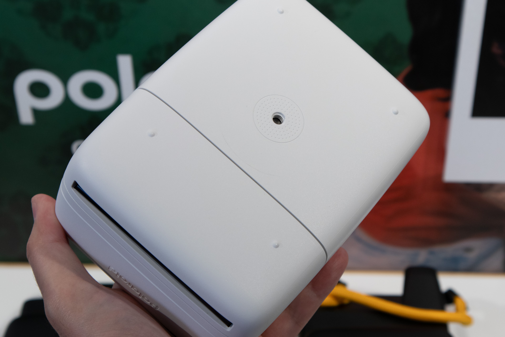 底面に三脚穴もある