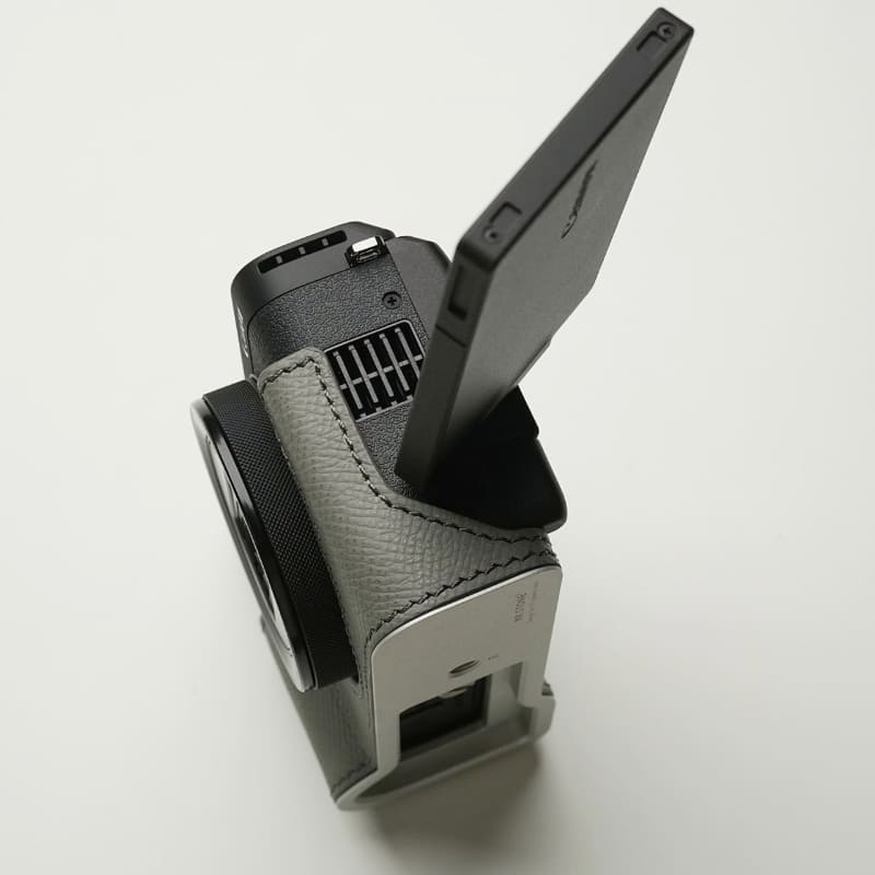 GFX100RF」「LUMIX S9」「PowerShot V1」用の本革ボディケース