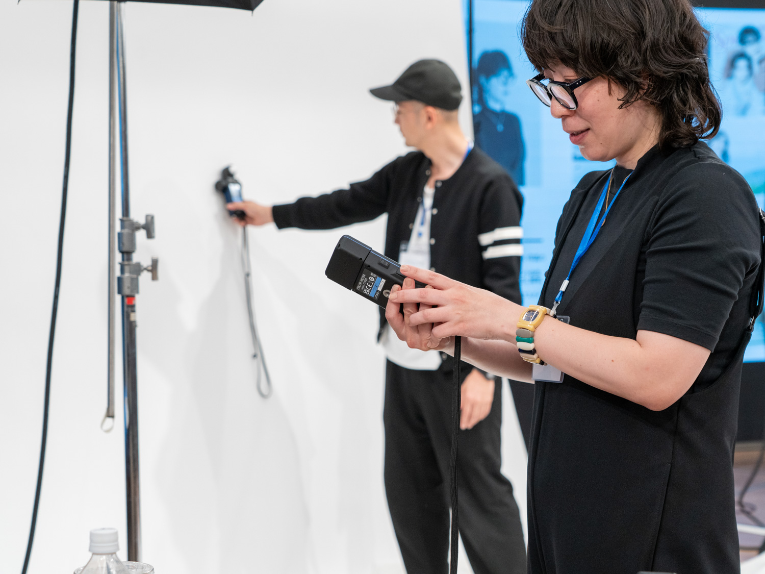 セコニックのカラーメーターも活躍