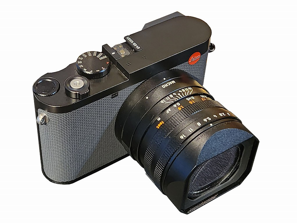 コンパクトレンズフード（ライカQ3 43に同梱）との併用イメージ