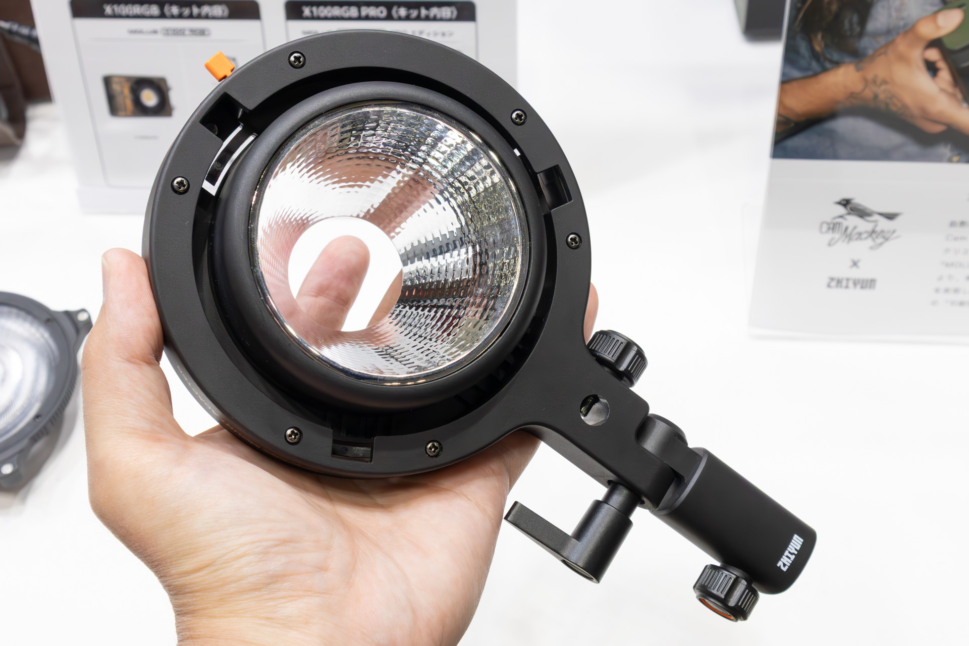 ボーエンズマウントアダプター