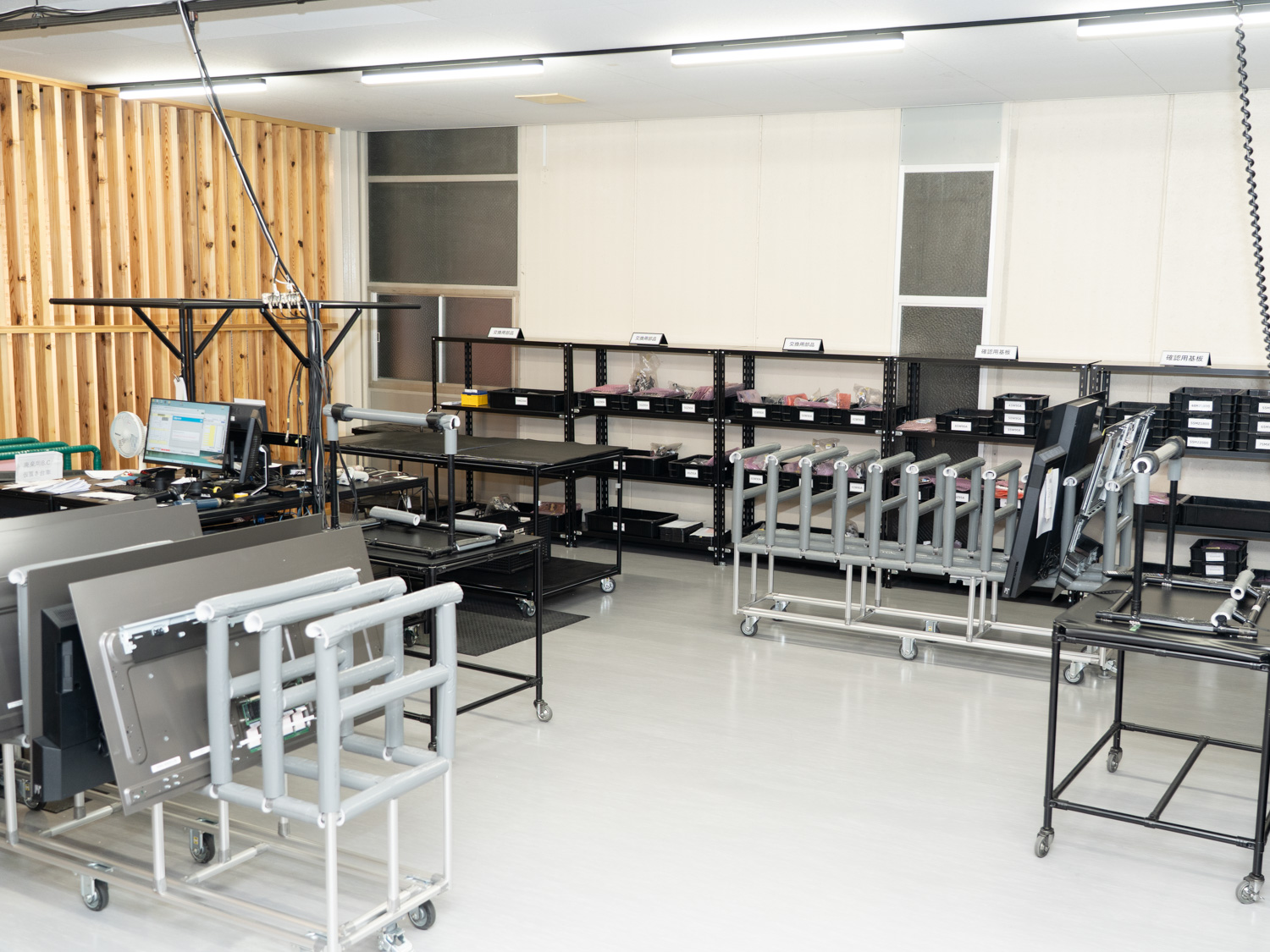 VIERAのリファービッシュ作業場