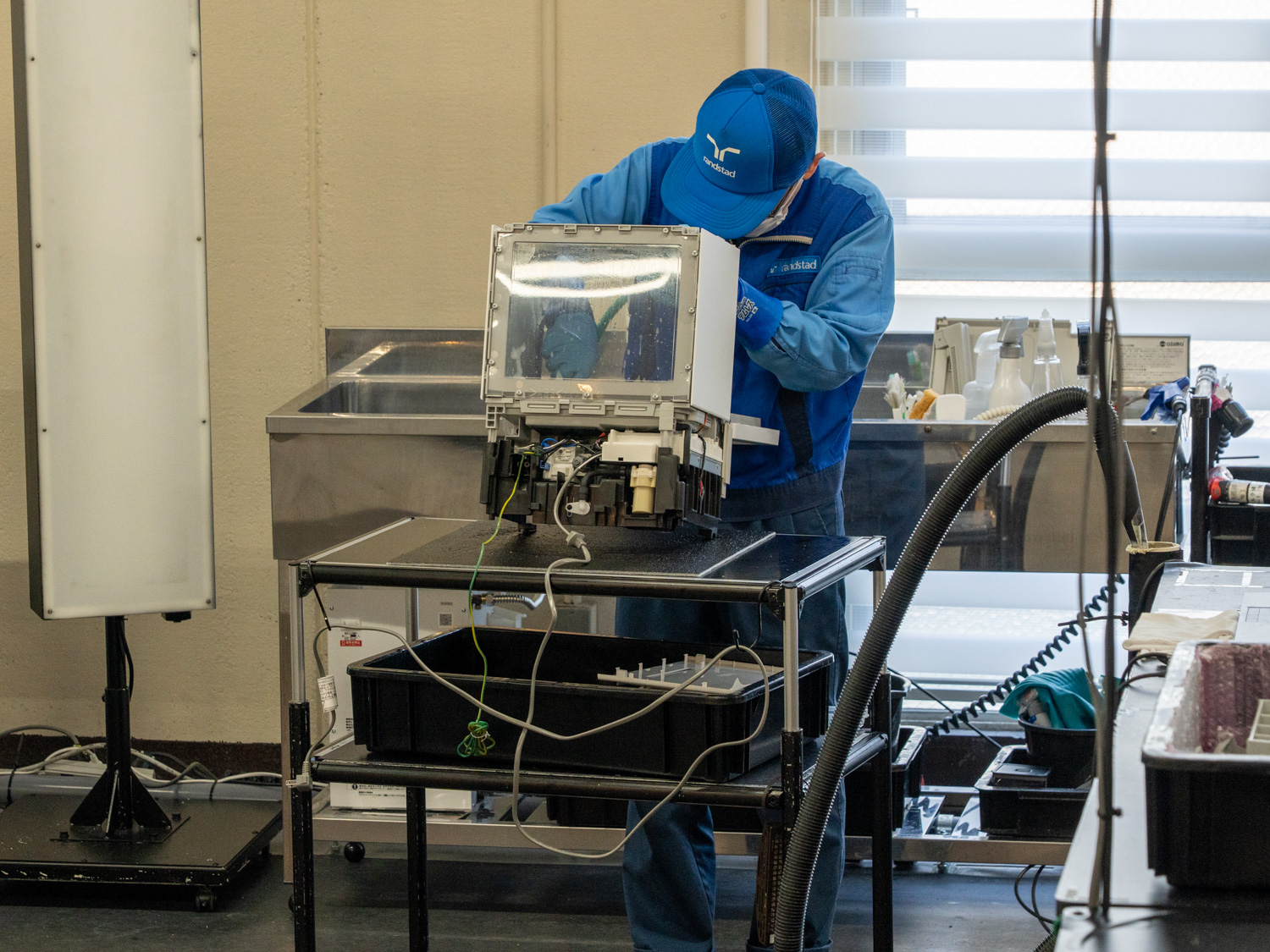 食洗機のリファービッシュ工程