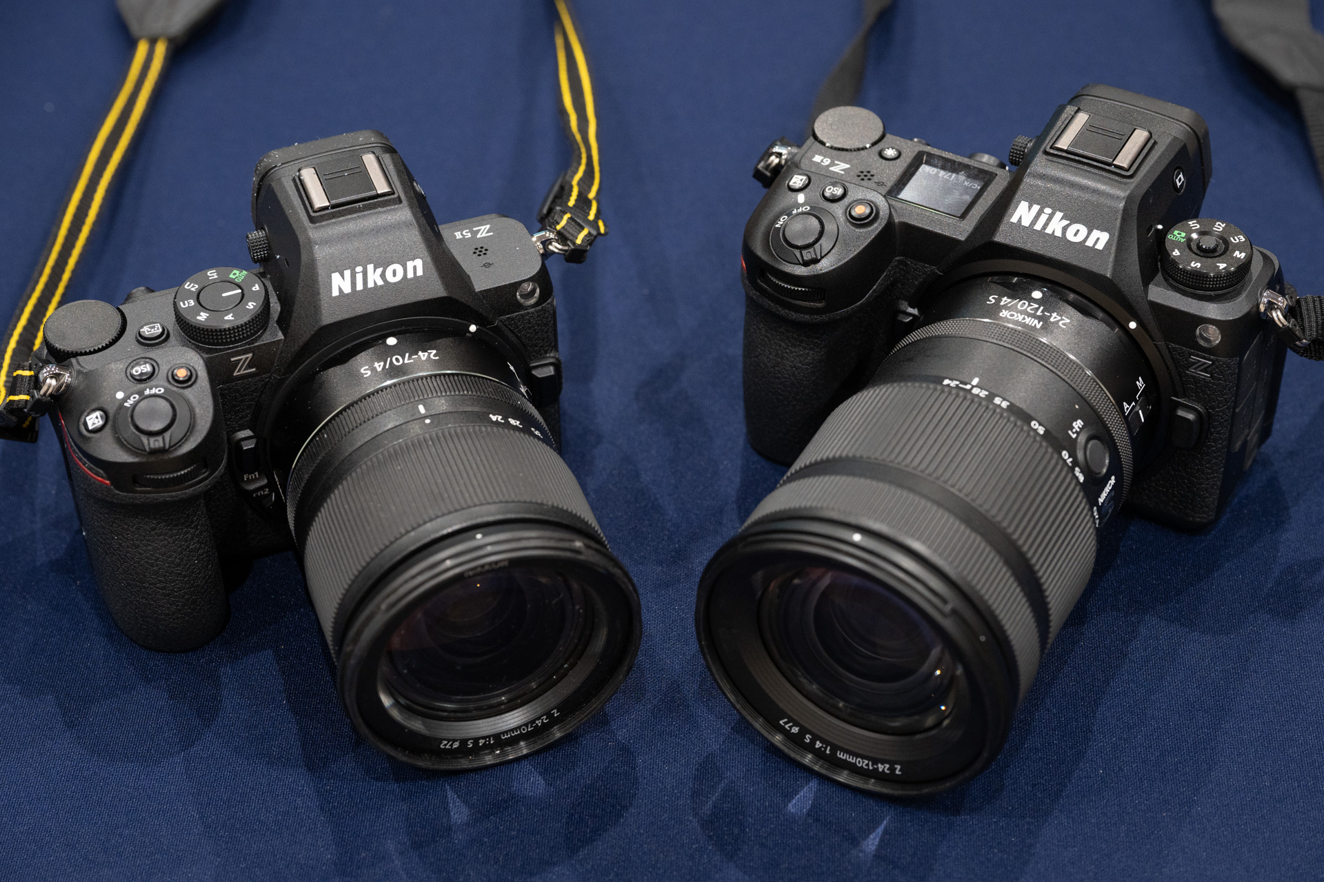 Z5II（左）、Z6III（右）