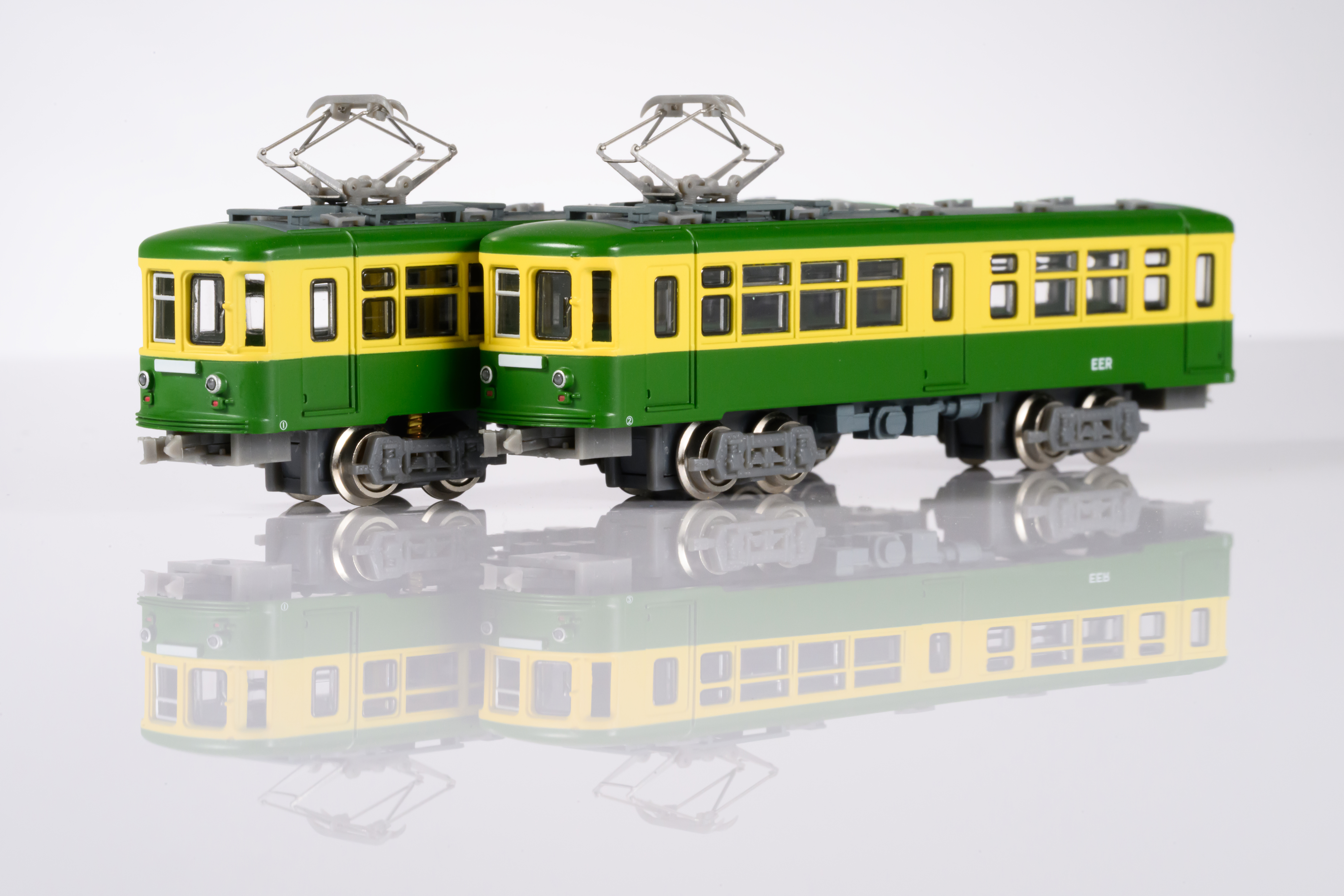 こちらは合成処理を行わずに、F36まで絞って撮影。最小まで絞っても後方までピントがあわない<br>ニコンZ8／NIKKOR Z MC 105mm f/2.8 VR S／105mm／(1/60秒、F36）