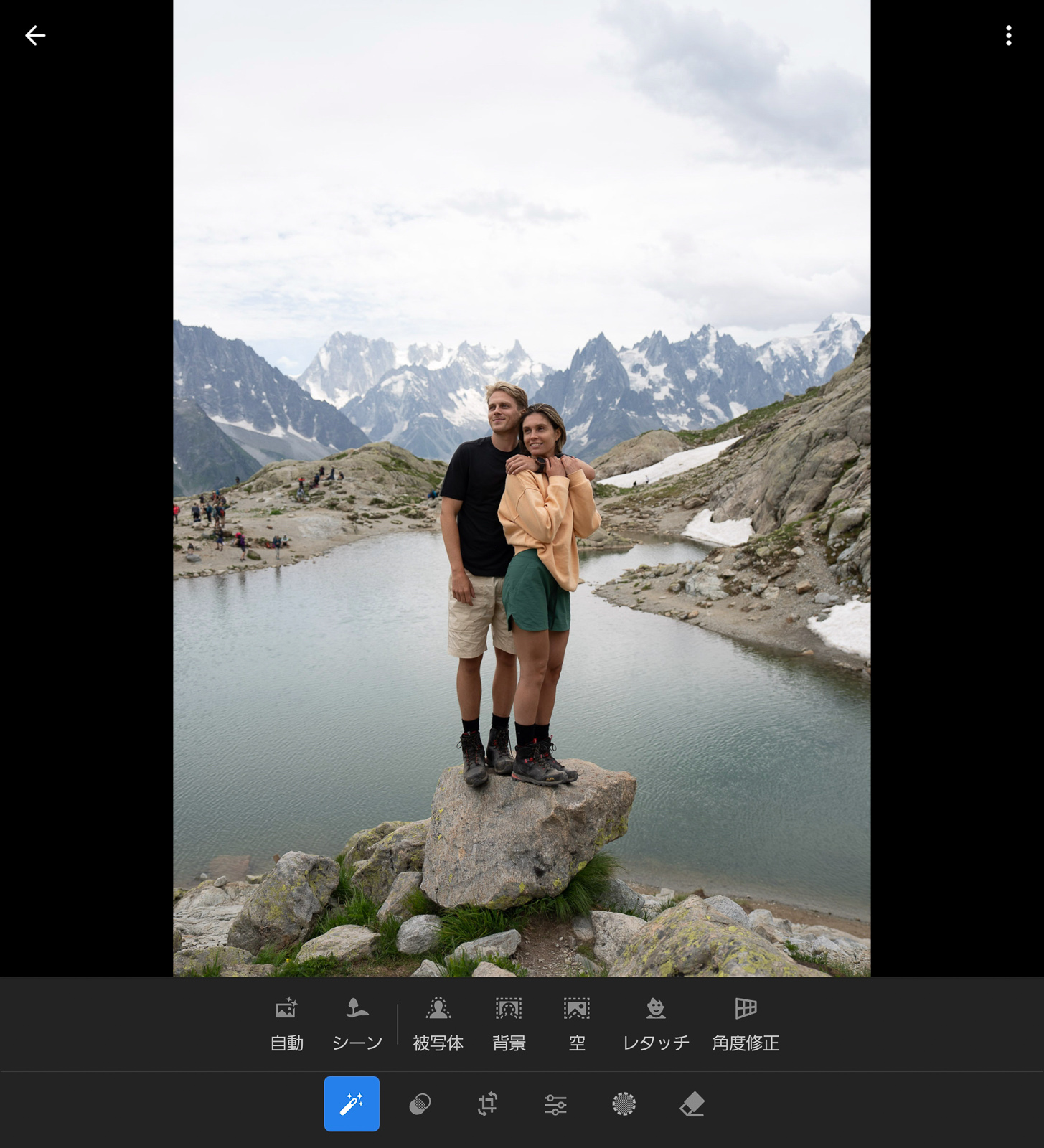 クイックアクションボタンからシーンやそれぞれの領域ごとの補正の利用が可能