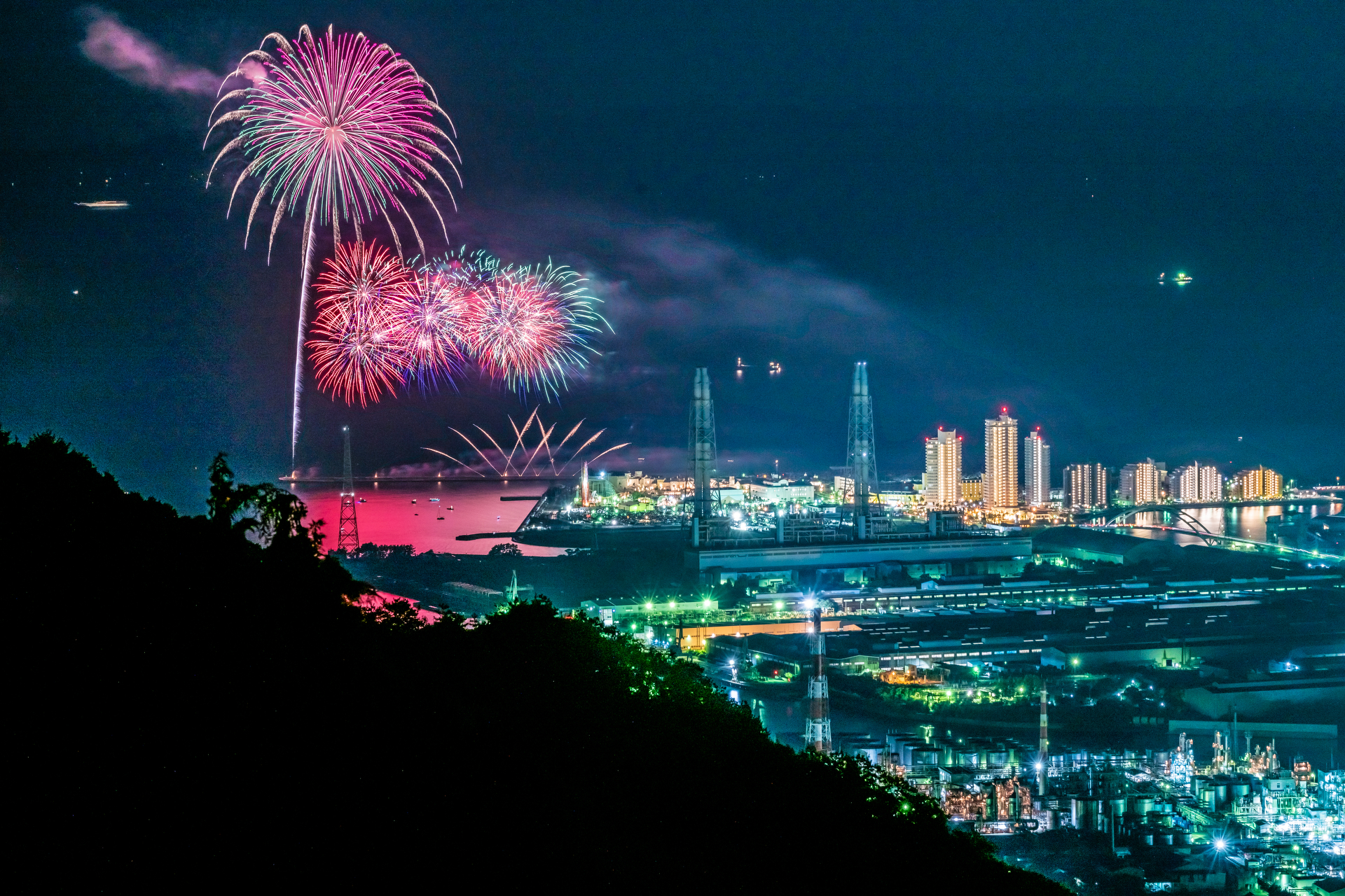 ソニー α7 III／FE 100-400mm F4.5-5.6 GM OSS／135mm／マニュアル露出（F11、15秒）／ISO 200／WB：オート／リバースGND／スターライトイリュージョン