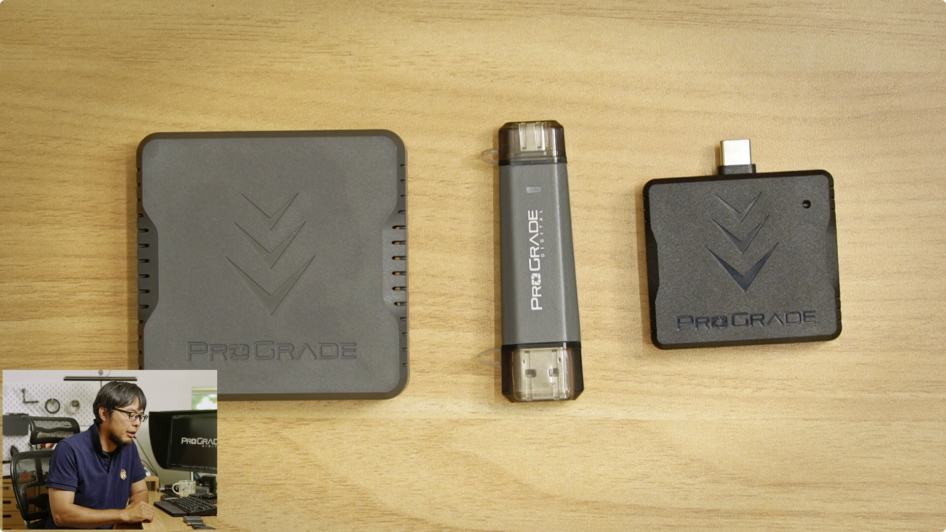 左からPG10.5 Pro Mini USB4 SSD、PG30 Ultra-Portable SSD、PGM12