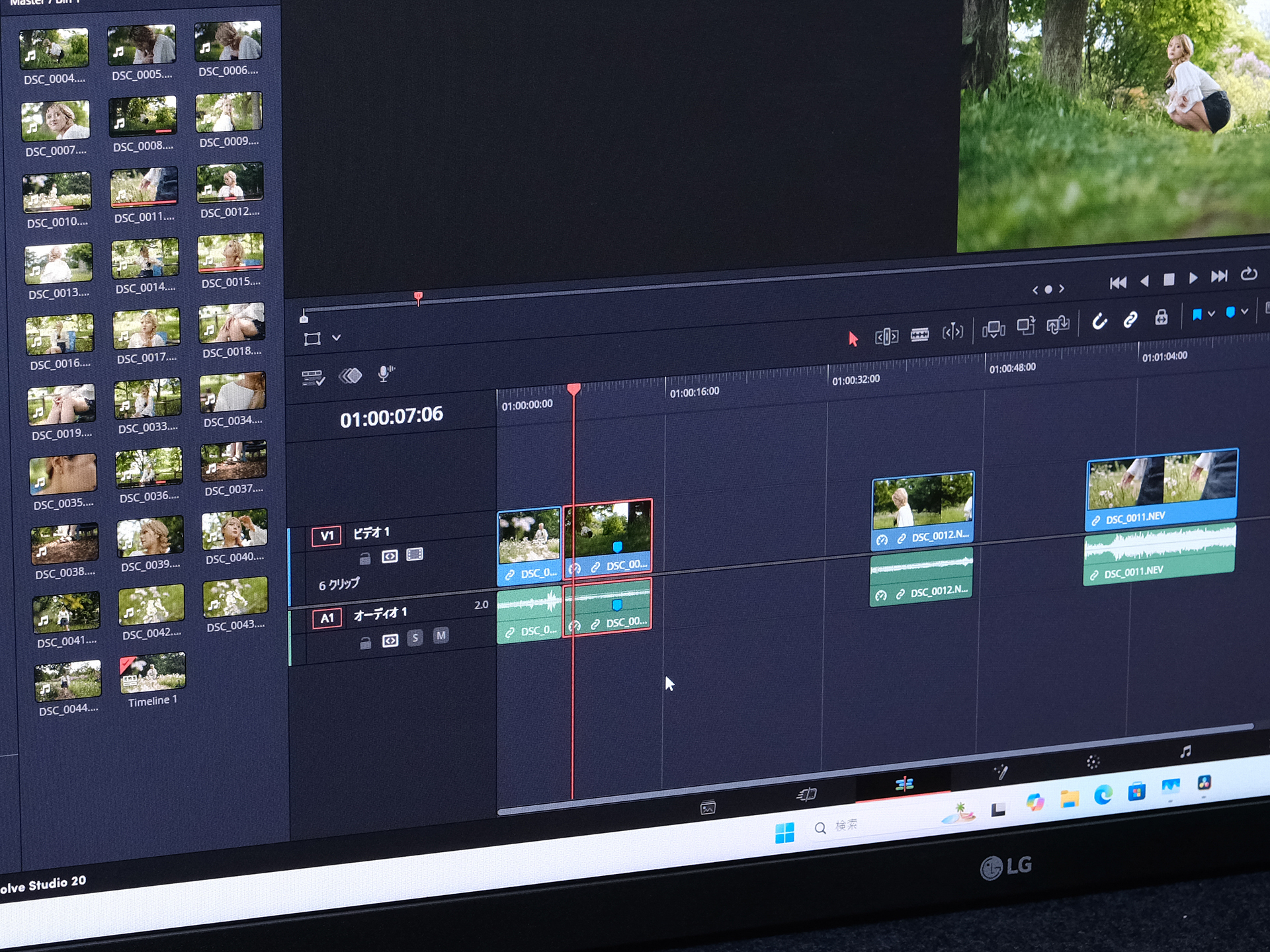 大量のクリップが並ぶDaVinci Resolveの画面
