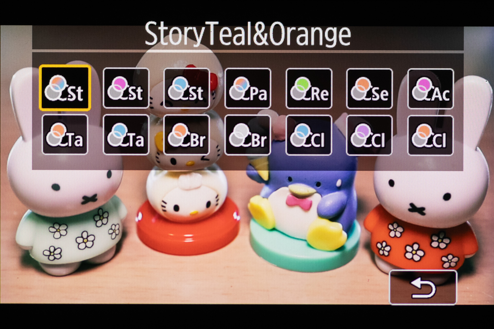 PowerShot V10、PowerShot V1と同じく「カラーフィルター」も装備。簡単に雰囲気のあるルックにできる