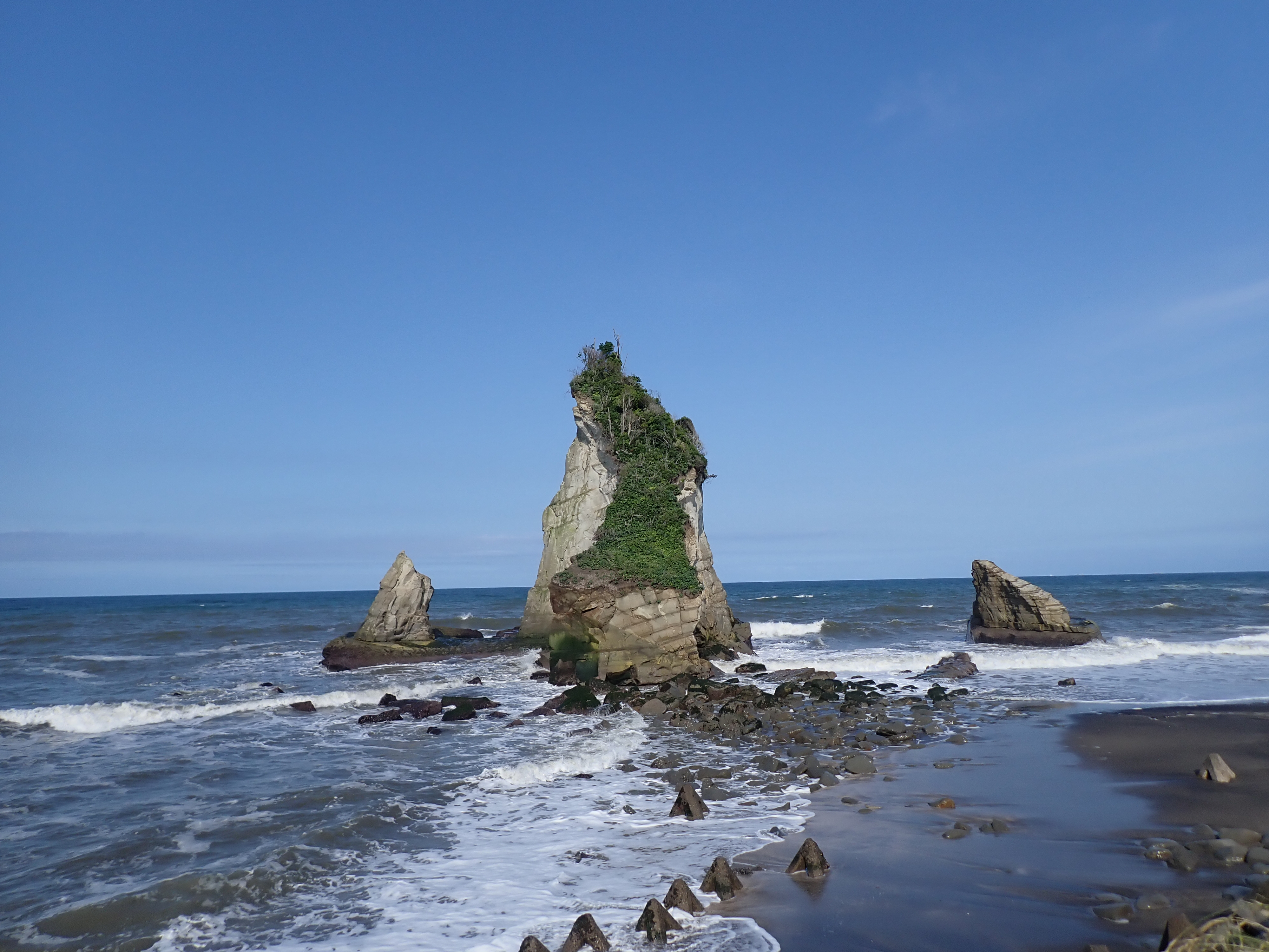 ワイド端での撮影、絞りはF8。センサーノイズが少なければノイズリダクションも少なくなる。結果シャープ処理も少ないので自然でシャープな描写になるのだ<br>OM SYSTEM TG-7／（1/320秒、F8）／ISO 100