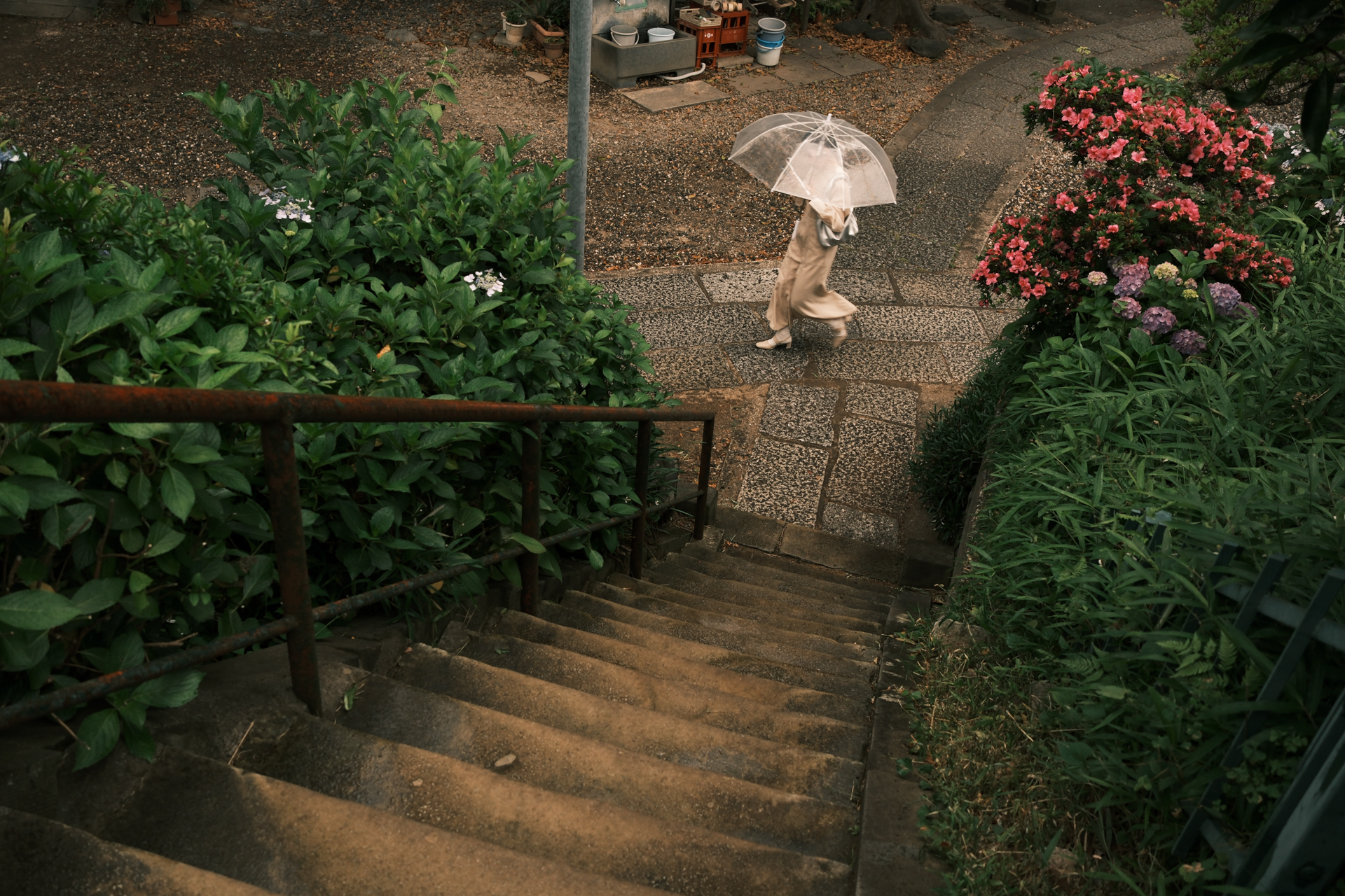 富士フイルム X-E5／XF23mmF2 R WR／23mm（35mm相当）／絞り優先AE（1/100秒、F4.0、−1EV）／ISO 500／フィルムシミュレーション: クラシックネガ