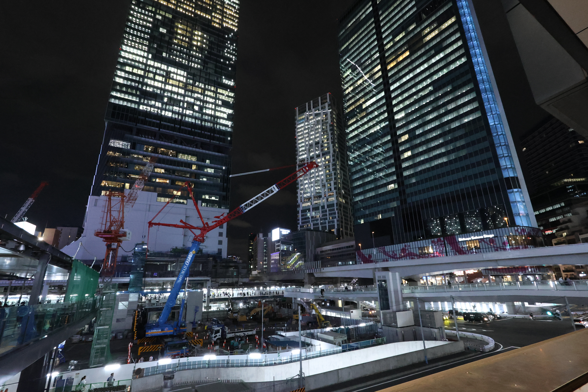 キヤノン PowerShot V1／8.2mm／絞り優先AE（1/50秒、F5.6、±0.0EV）／ISO 6400