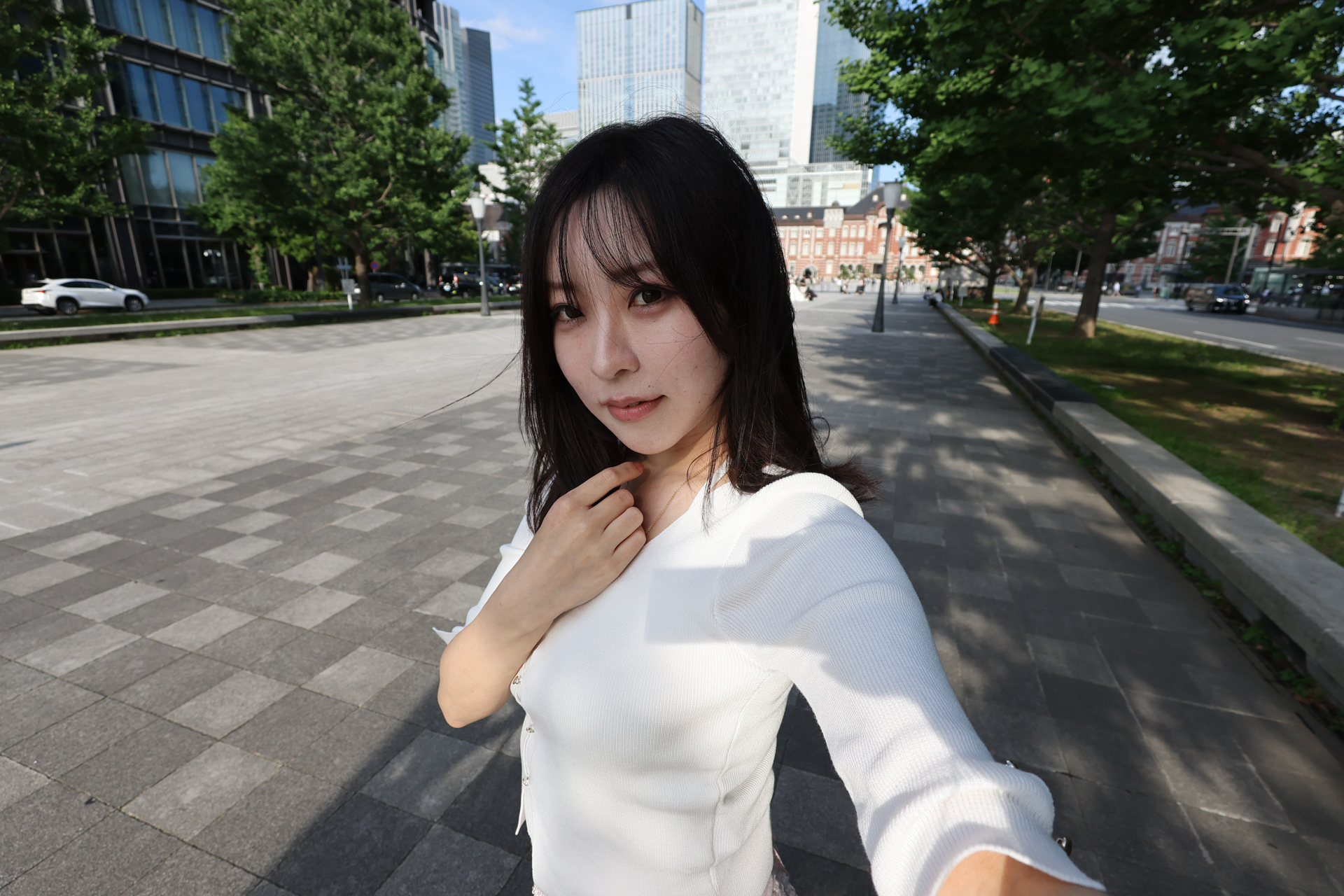 自撮りでもかなり広く撮れる<br>キヤノン PowerShot V1／8.2mm／絞り優先AE（1/800秒、F4.0、±0.0EV）／ISO 100