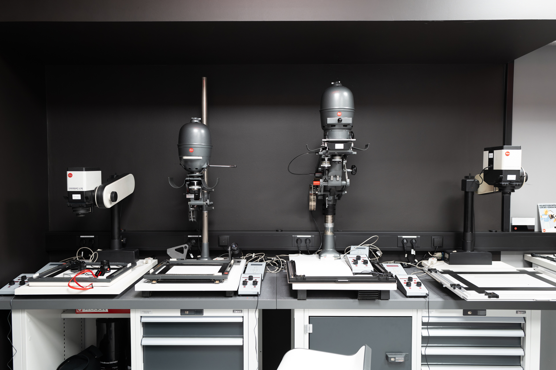 引き伸ばし機は4台