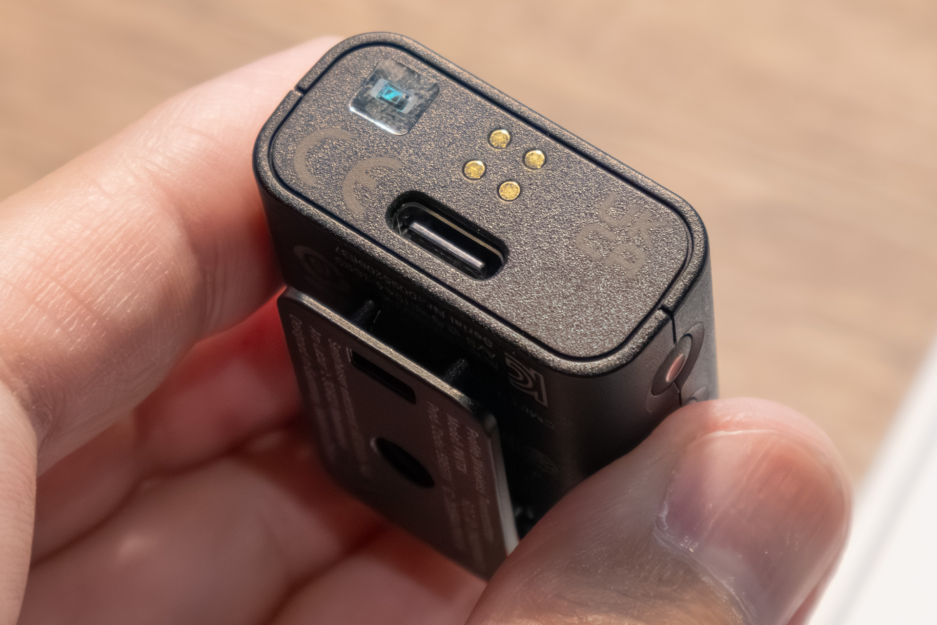 送信機の充電はUSB Type-Cで行える