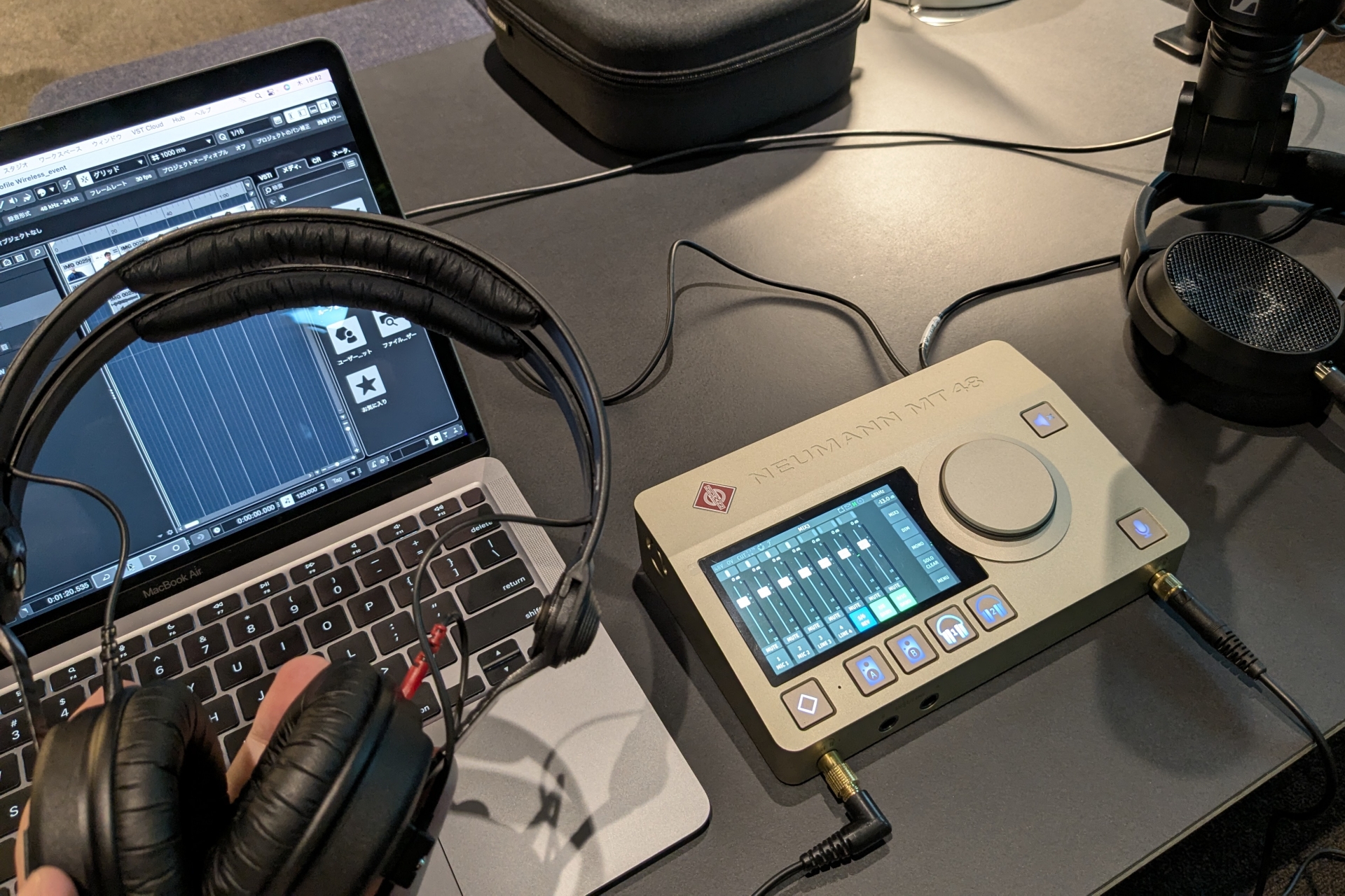 会場ではスマホの内蔵マイクと聞き比べるデモもあった。Profile Wirelessシリーズの方がかなり明瞭に聞こえた