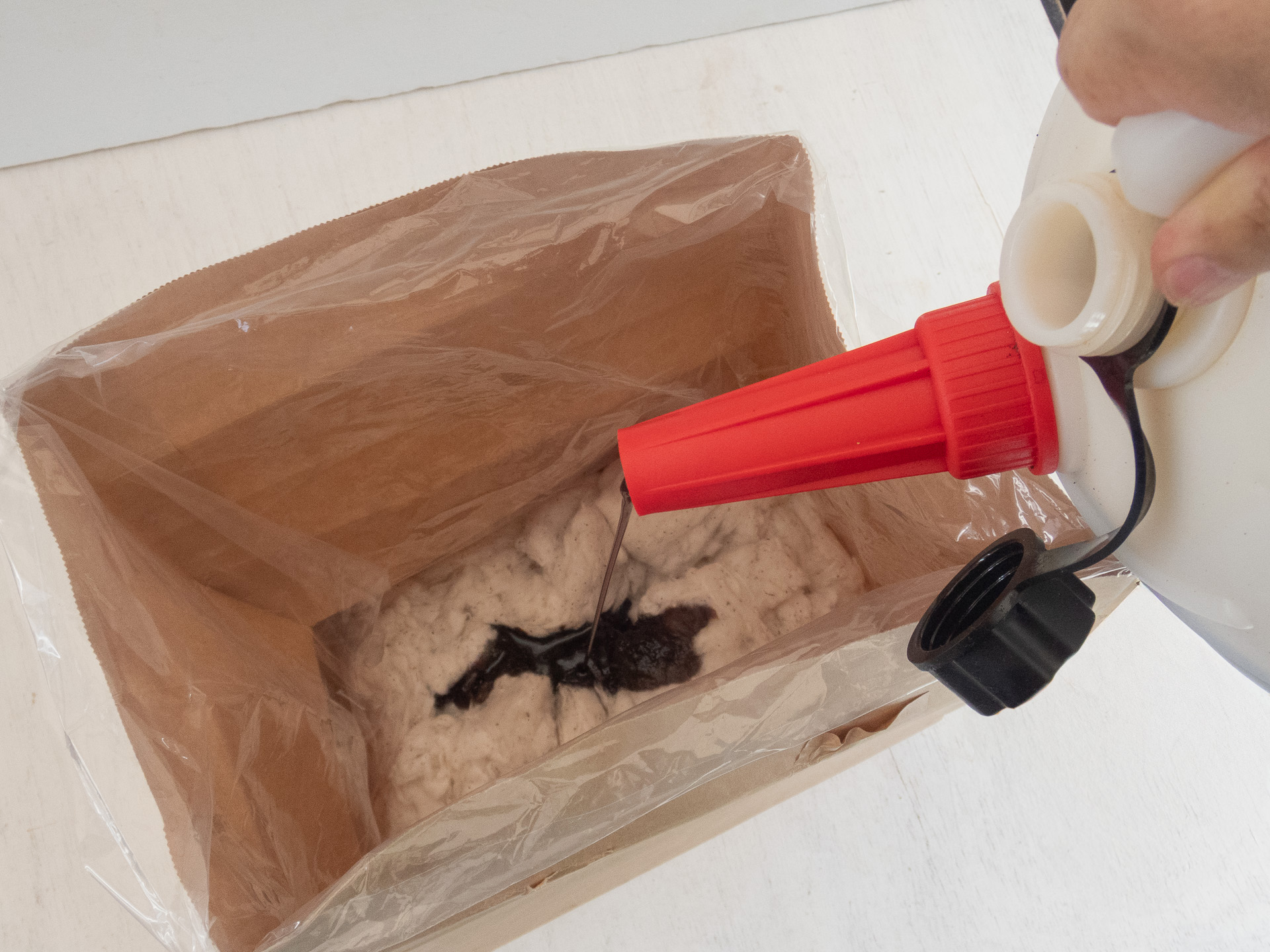 ちぇんじくんからそのままポイパックに廃油を入れる