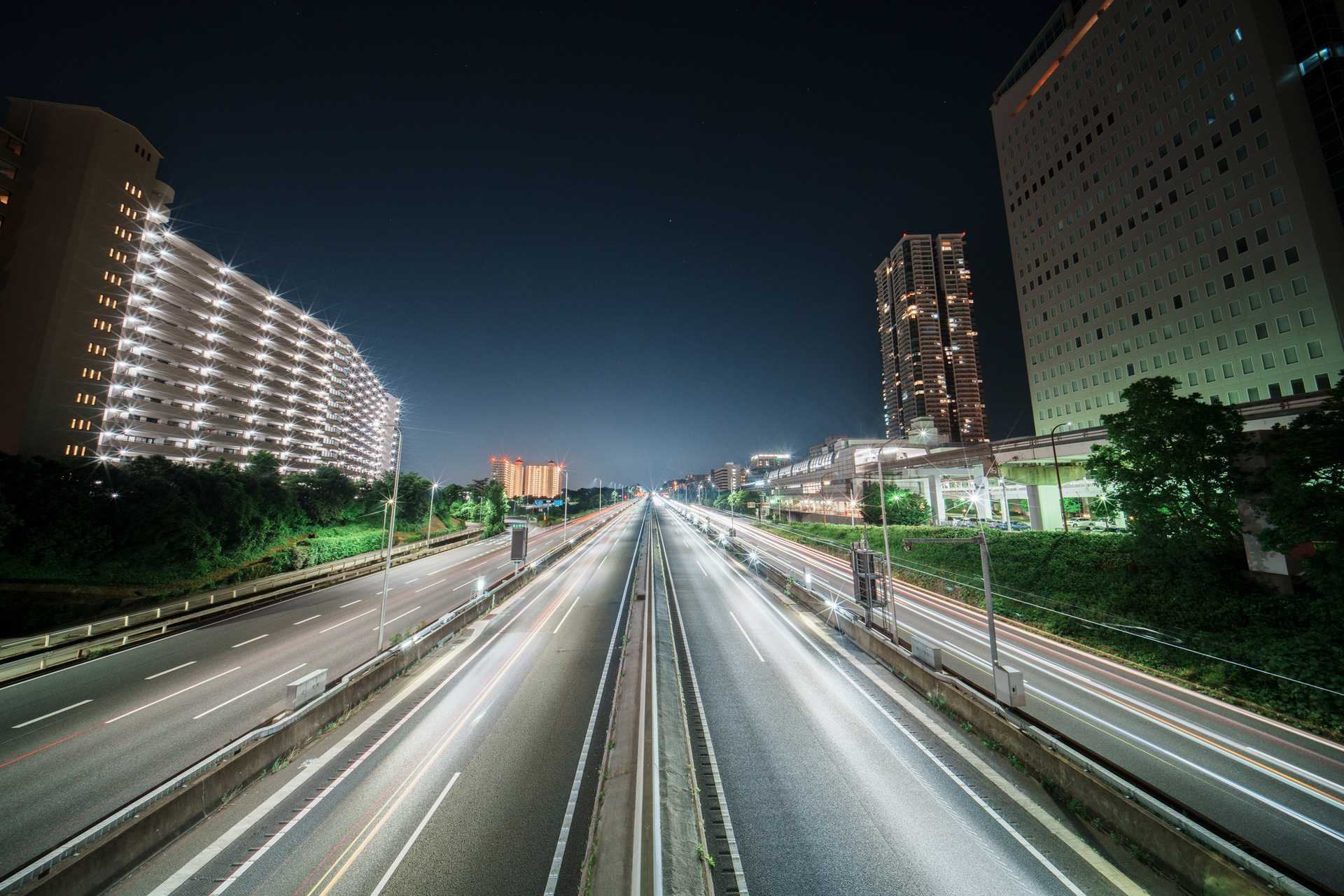 <span class="fnt-85">ソニー α7R V／9mm／マニュアル露出（F11、13秒）／ISO 100／WB：オート</span>