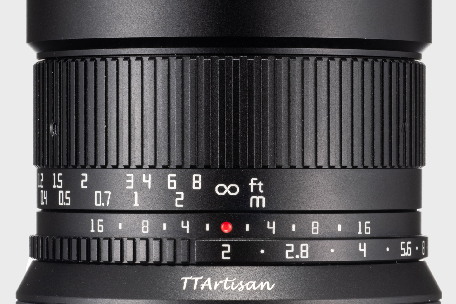 操作性に優れる絞りリング