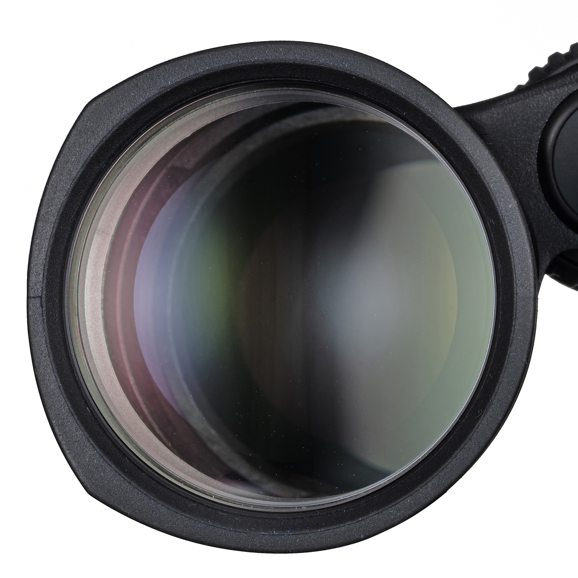 前方のレンズの直径を差す