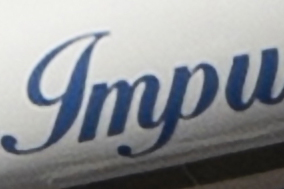 画素数を4倍に上げても「Blue Impulse」の文字や機体の細かなディテールなどに不自然さやノイズ感がなく、自然に見える点が特徴だ