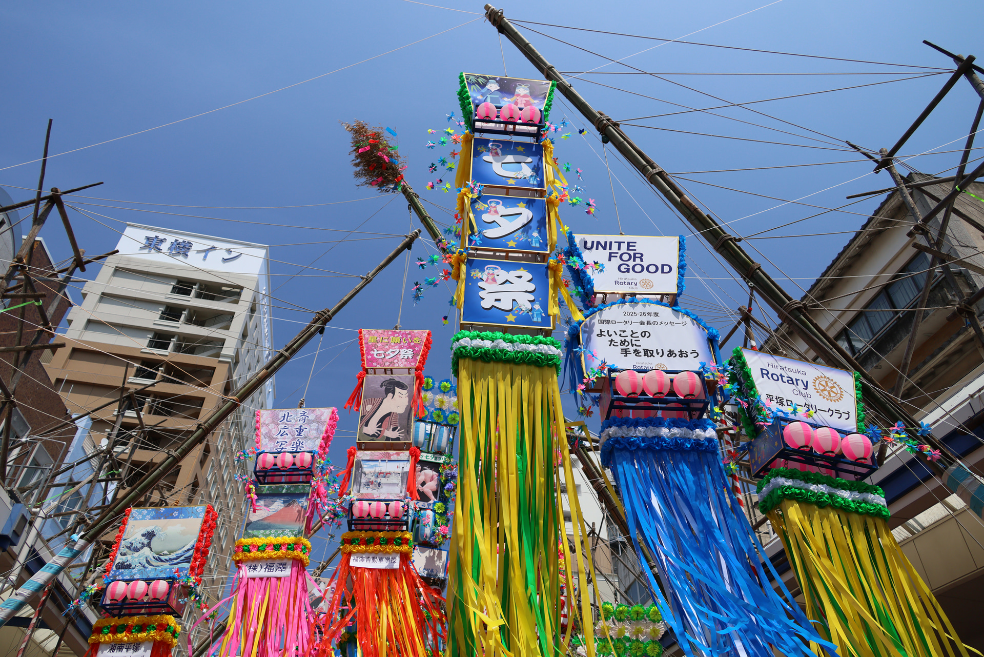 <span class="fnt-85">キヤノン EOS R5 Mark II／RF24-240mm F4-6.3 IS USM／24mm／絞り優先AE（F4、1/1,000秒、＋0.3EV）／ISO 200／WB：太陽光</span>