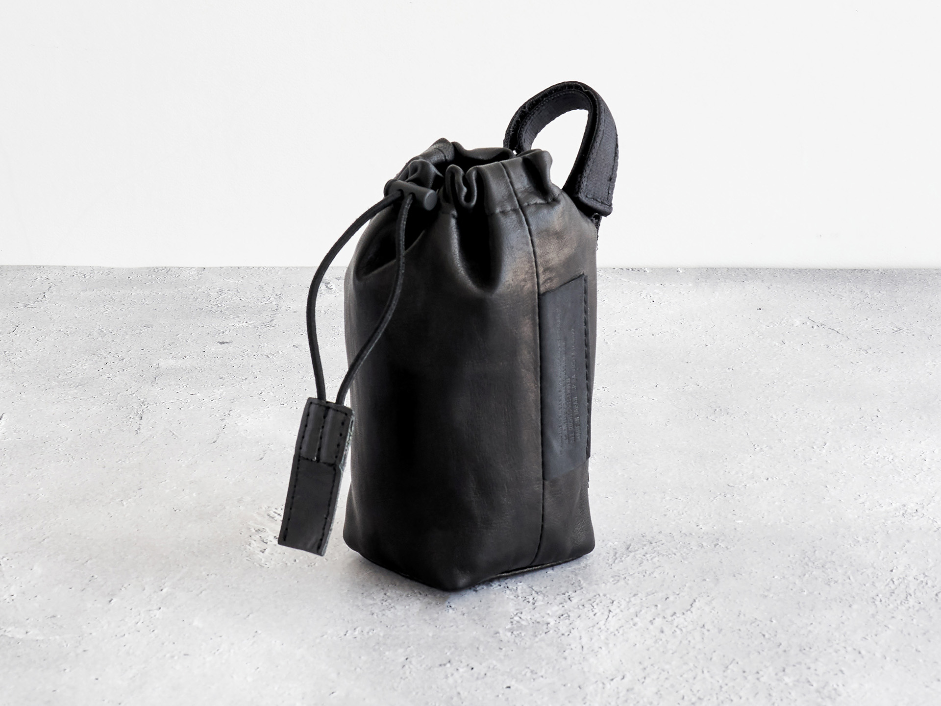 別売のサイドポケット「フルレザーバージョン」