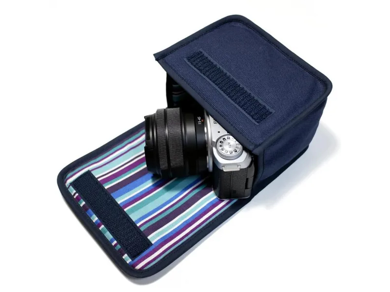 ネイビー・アズーリ