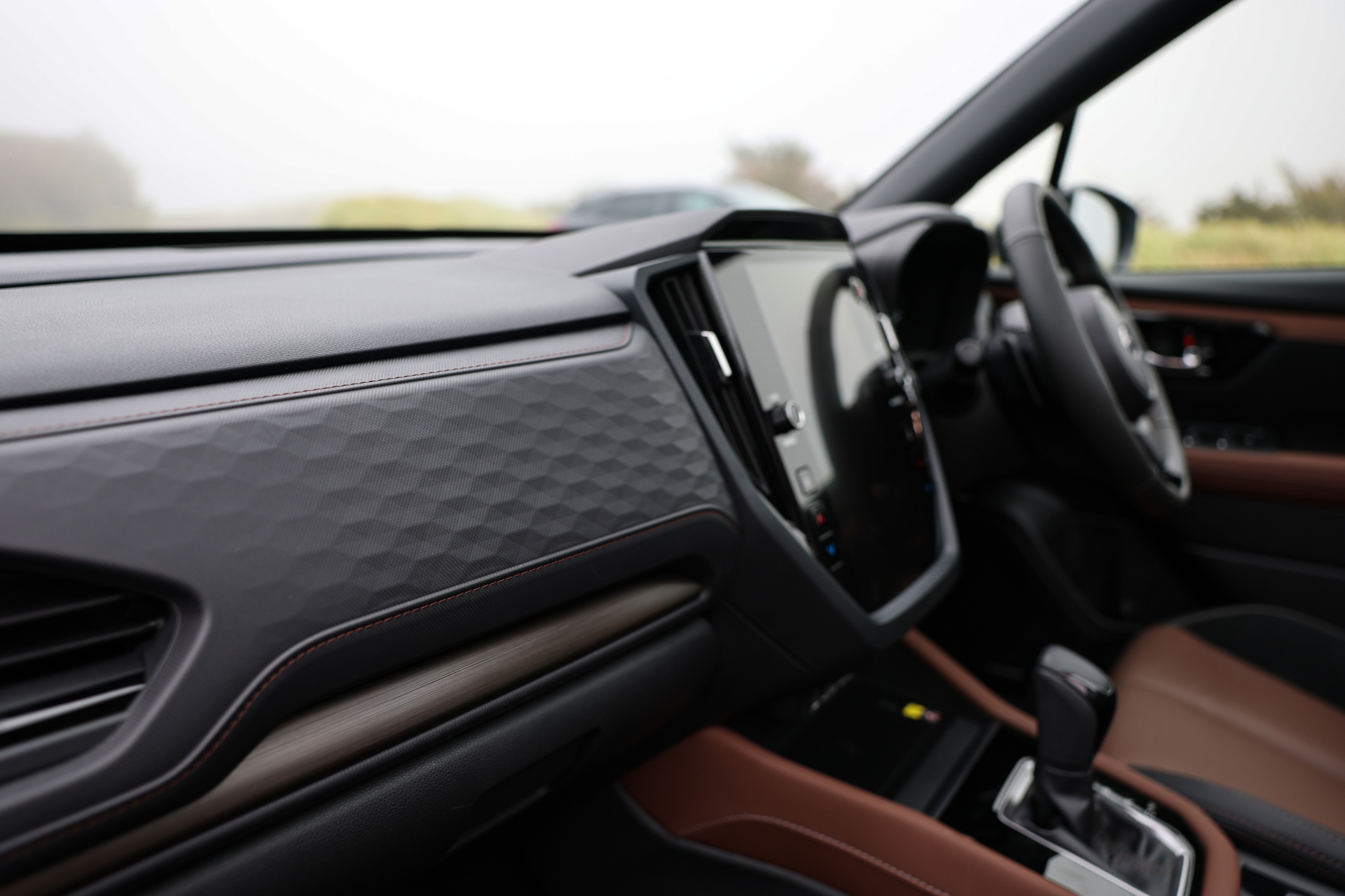 キヤノン EOS R1／RF24-70mm F2.8 L IS USM／24mm／絞り優先AE（1/80秒、F2.8）／ISO 200