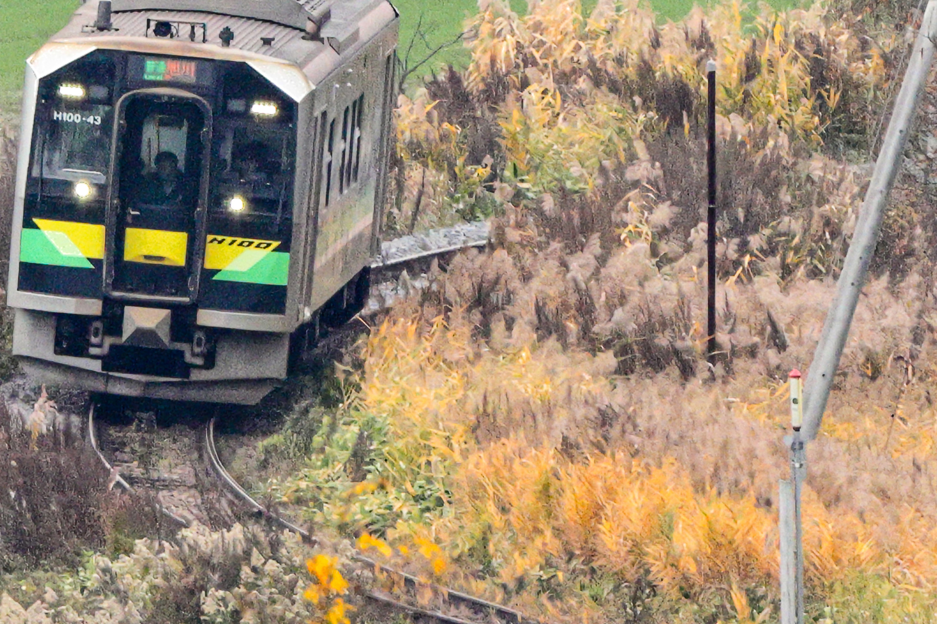 カメラ内アップスケーリングは撮影後の操作なので、ハンドリングはそのままに高精細な画像を手に入れられる