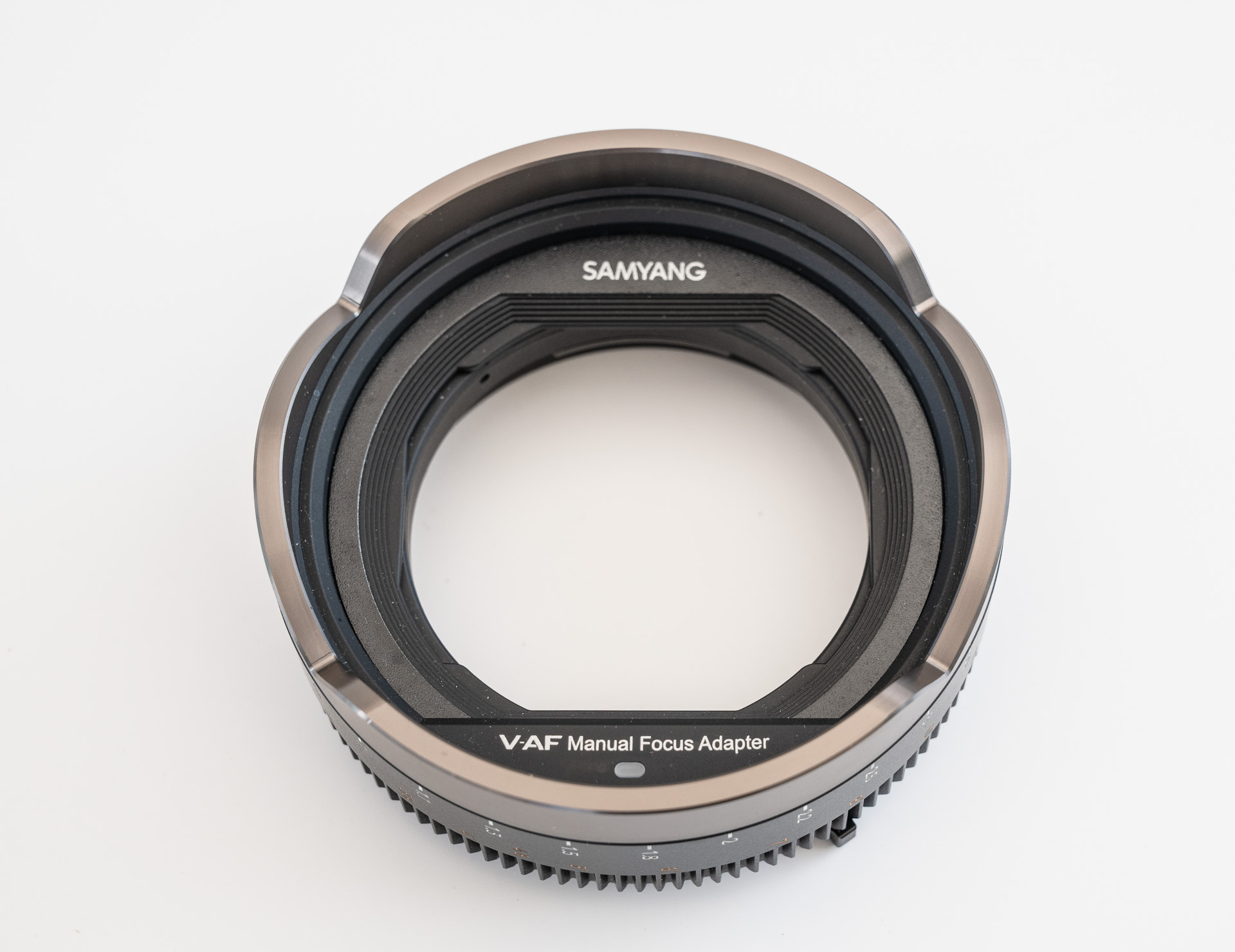 マニュアルフォーカスアダプター前面