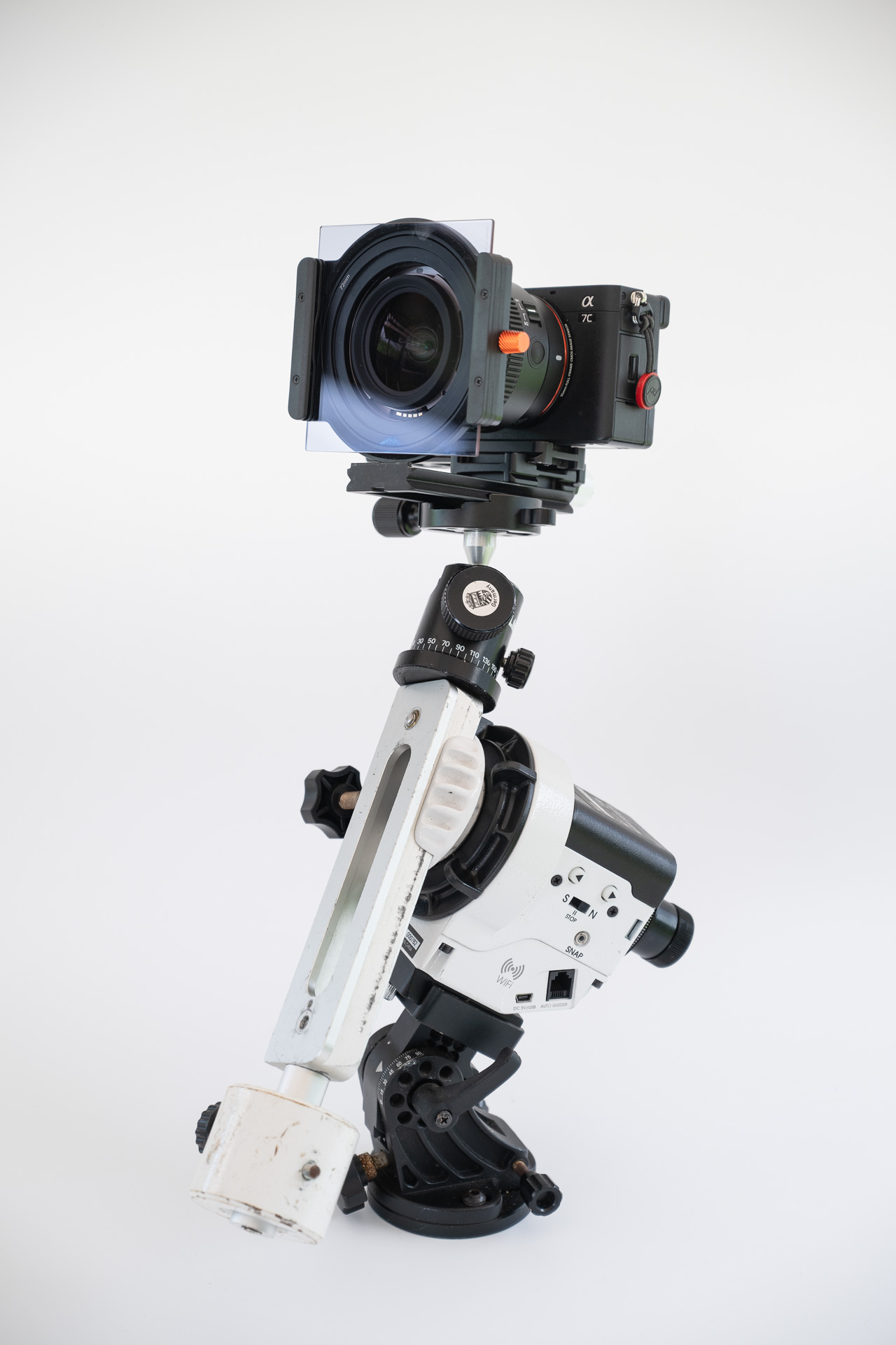 赤道儀に載せた際にも、レンズ交換後のバランス調整は不要