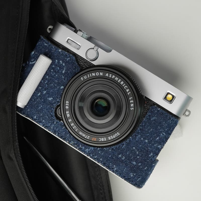 本革・デニムから素材を選べる「FUJIFILM X-E5」用のボディケース