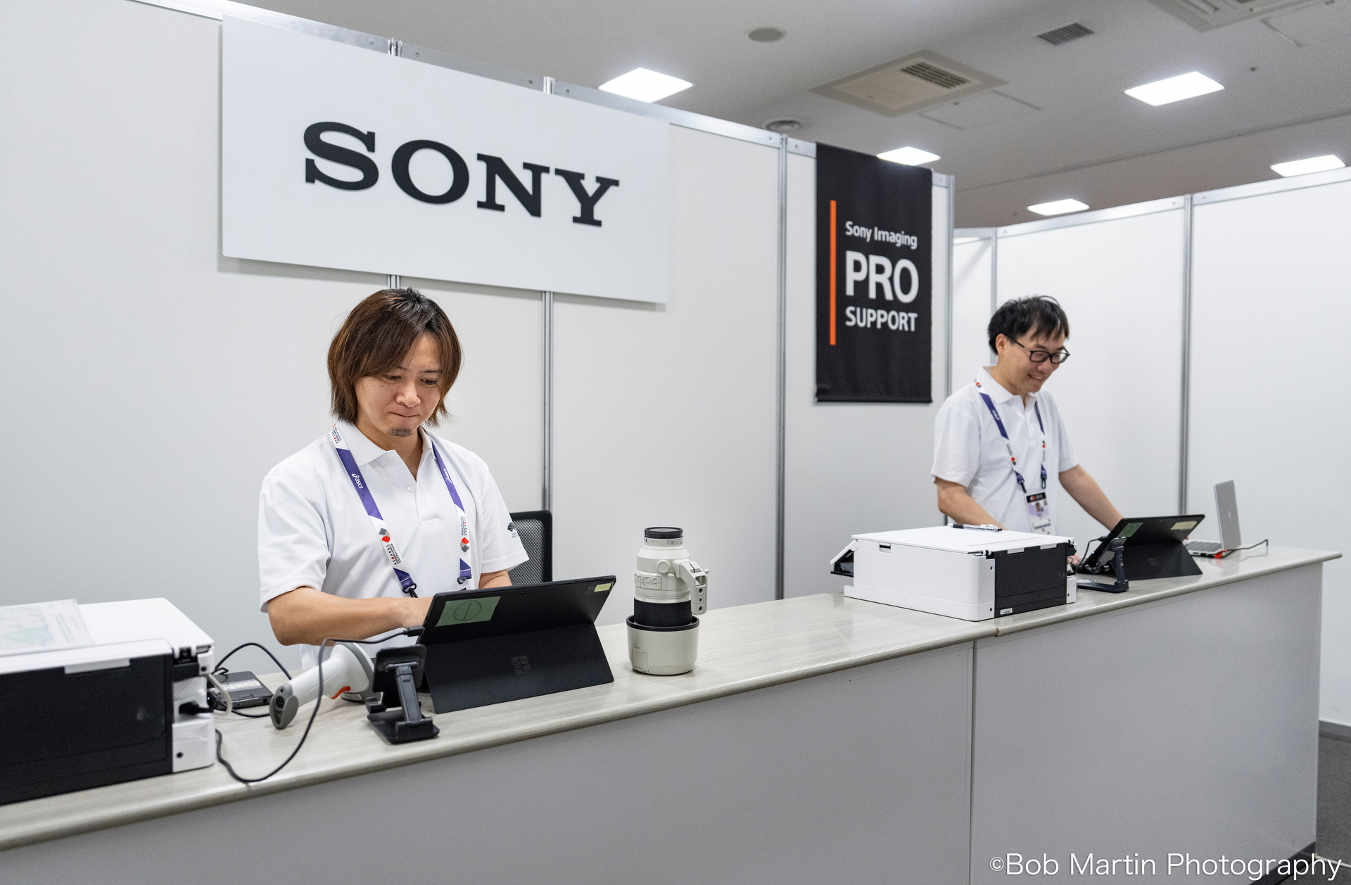 プロフェッショナルサポートの受付。機材の貸し出しやメンテナンスを受け付ける（提供：ソニー）