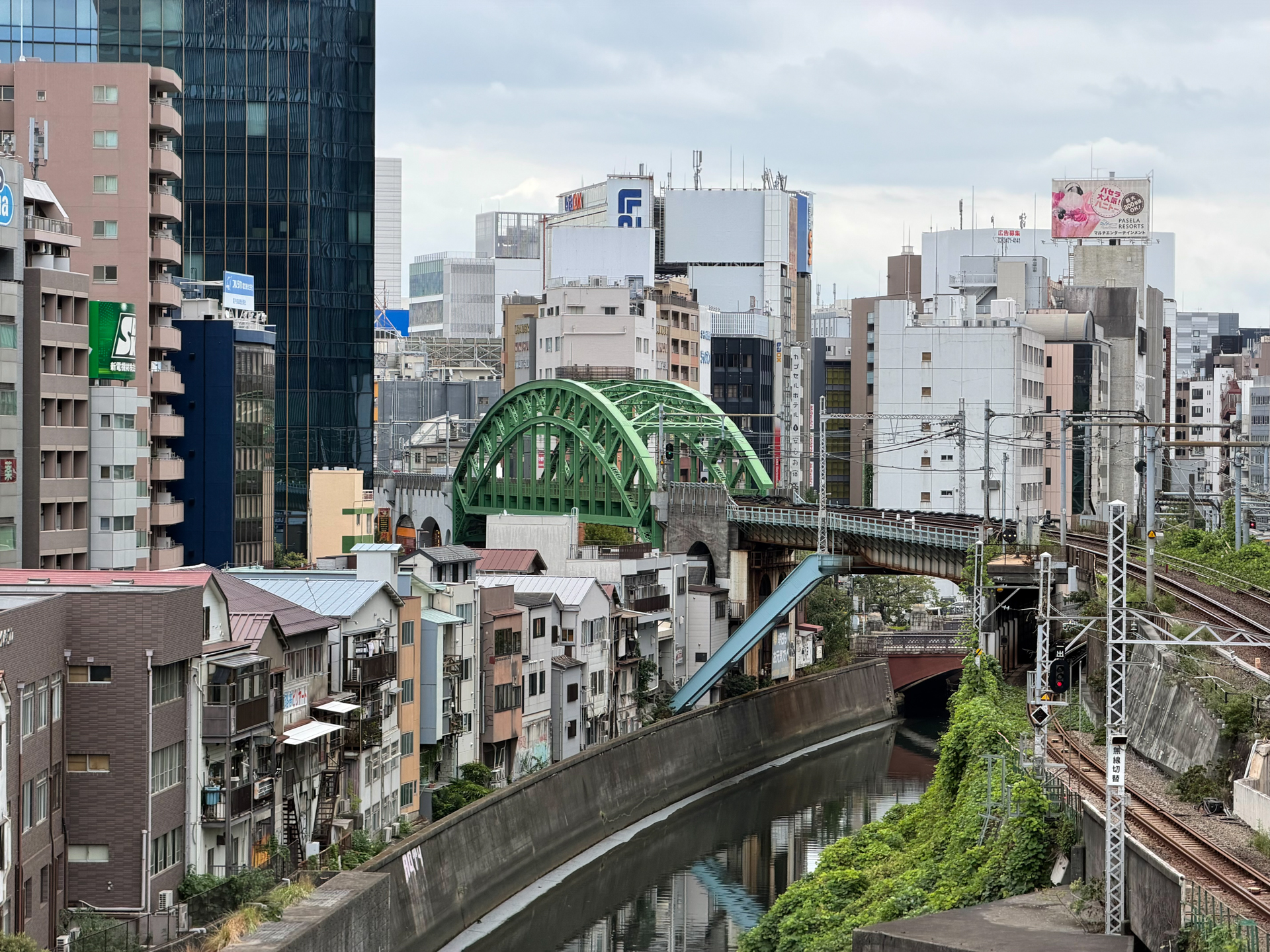 iPhone 17 Pro／16.9mm（100mm相当）／1/640秒／F2.8／ISO 40